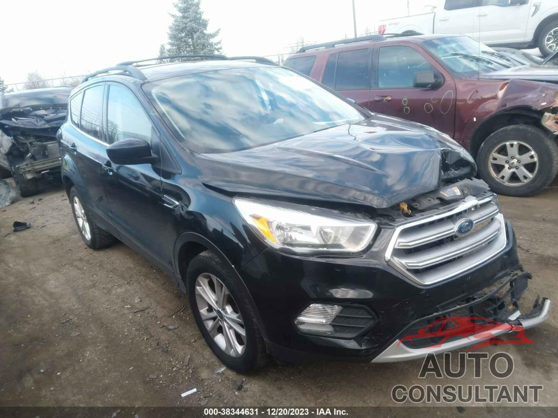 FORD ESCAPE 2017 - 1FMCU0GD8HUC91213