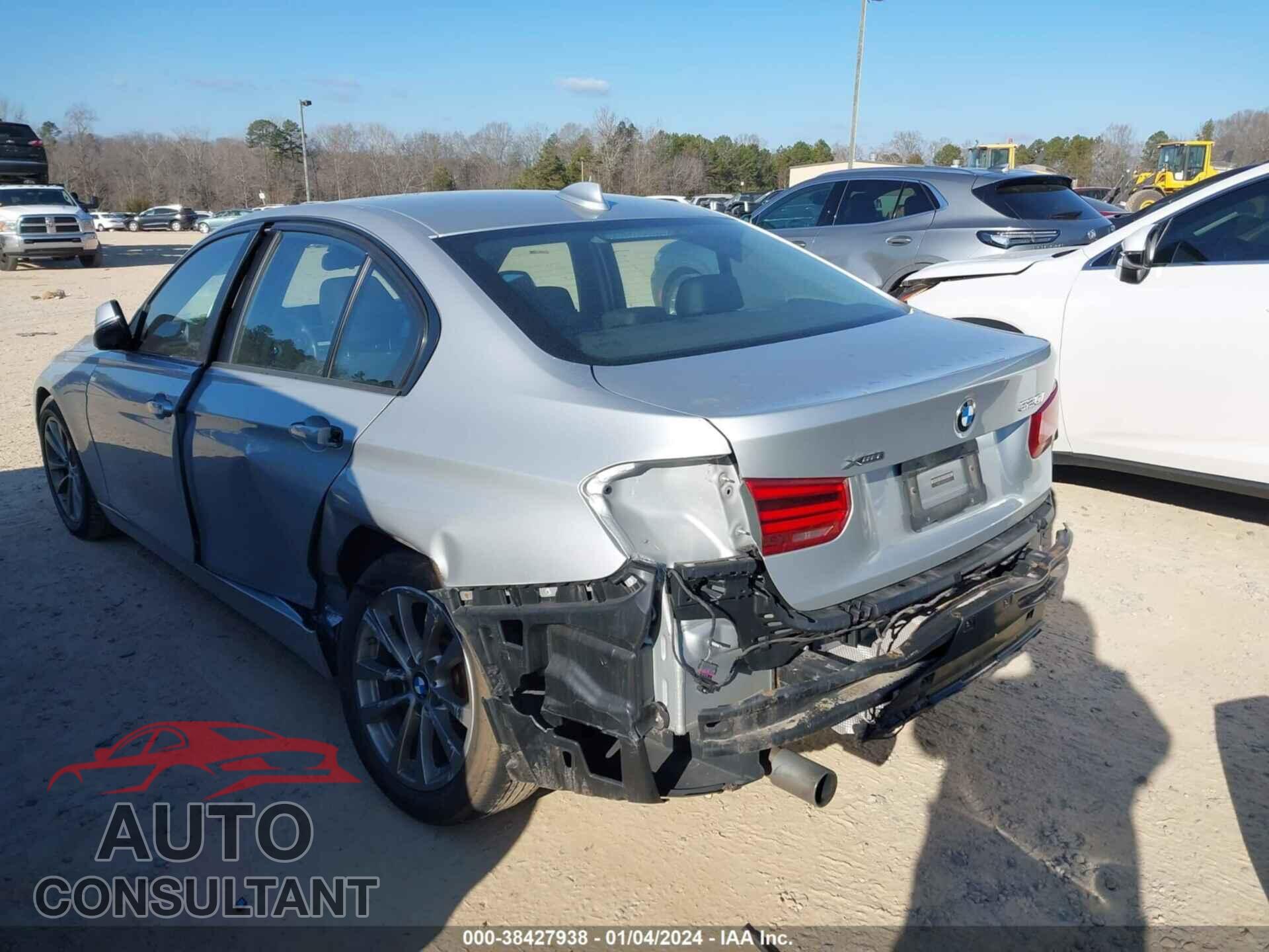 BMW 320I 2016 - WBA8E5G53GNU19943