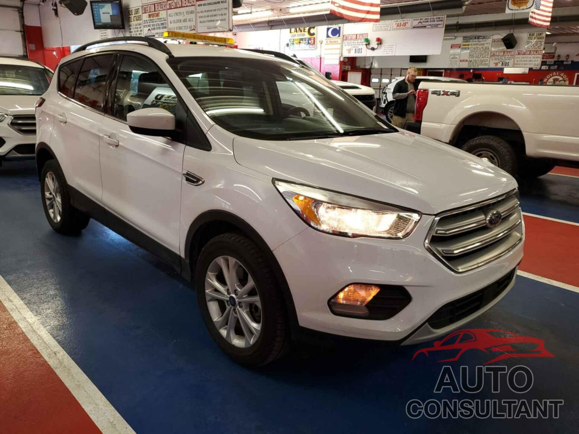 FORD ESCAPE 2018 - 1FMCU9GDXJUB52159