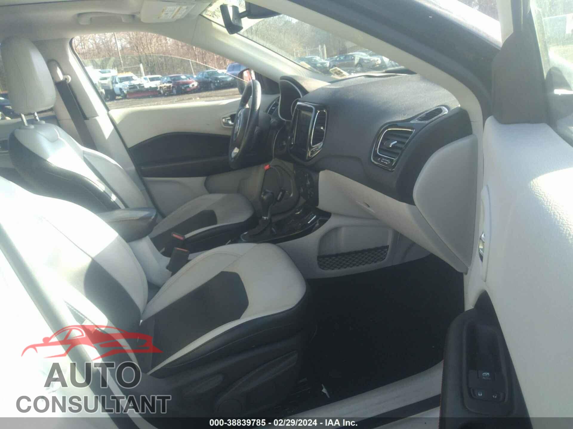 JEEP COMPASS 2019 - 3C4NJDCB3KT628177