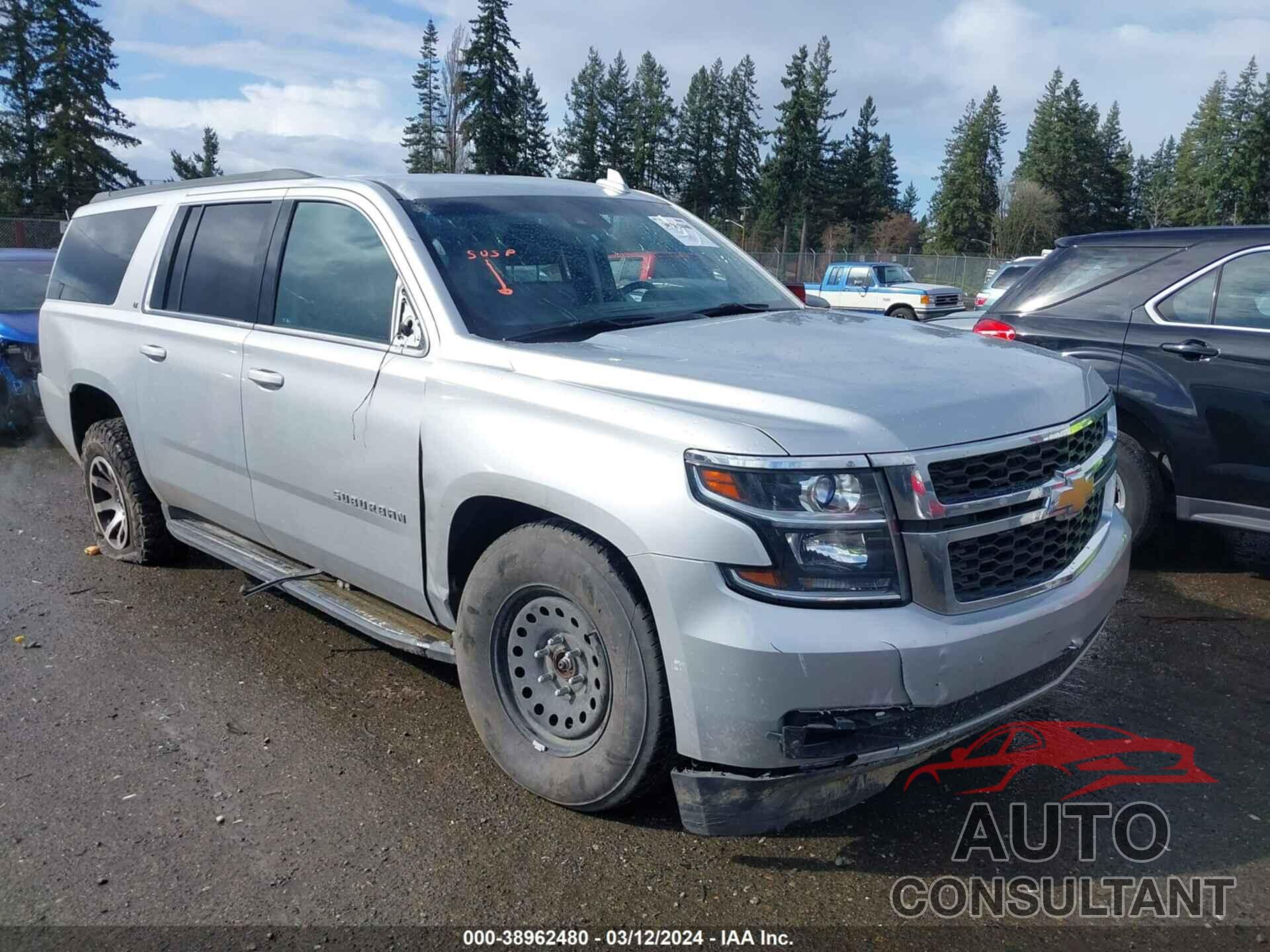 CHEVROLET SUBURBAN 2017 - 1GNSKHKC0HR153694