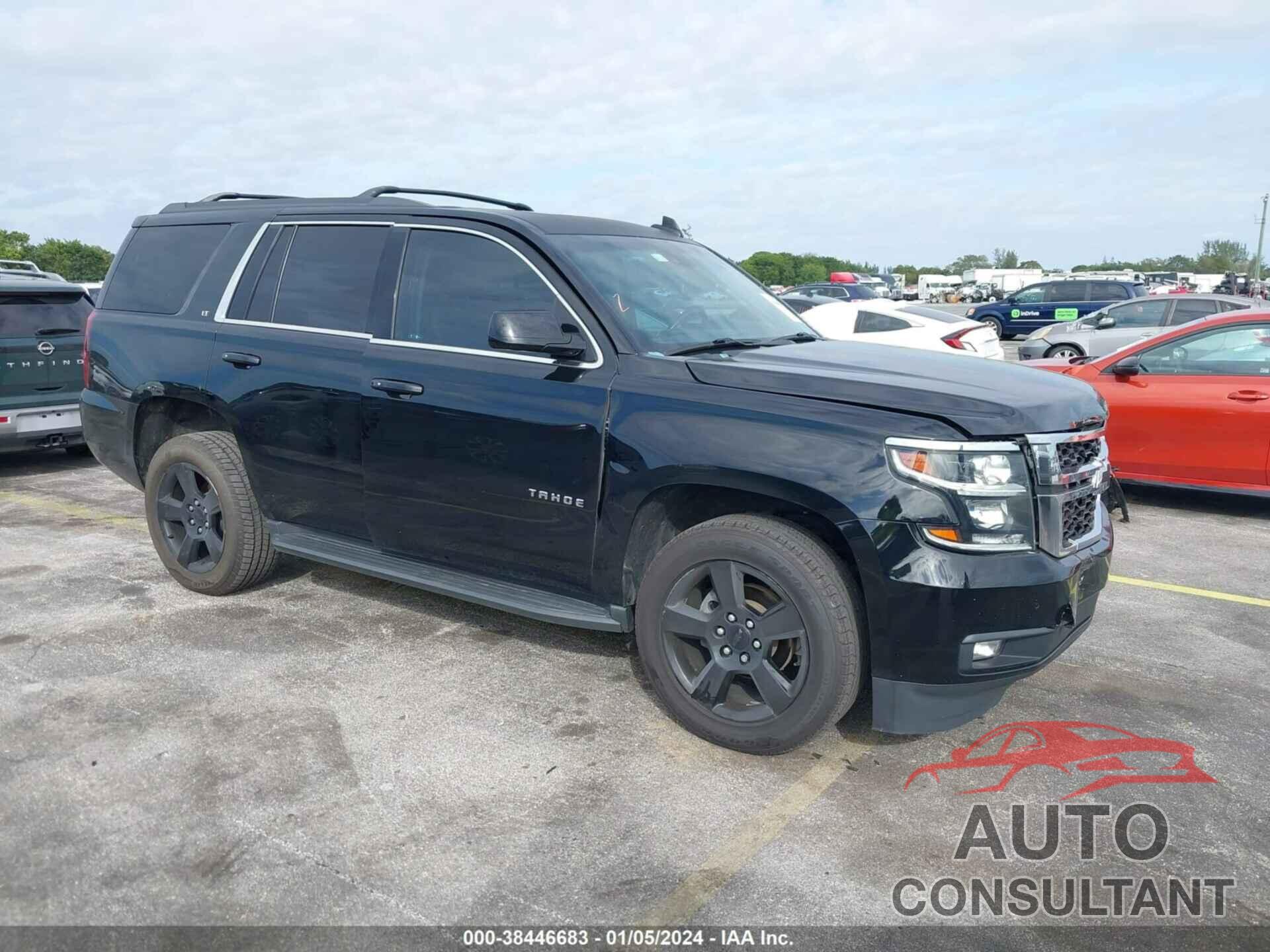 CHEVROLET TAHOE 2017 - 1GNSCBKC0HR371998