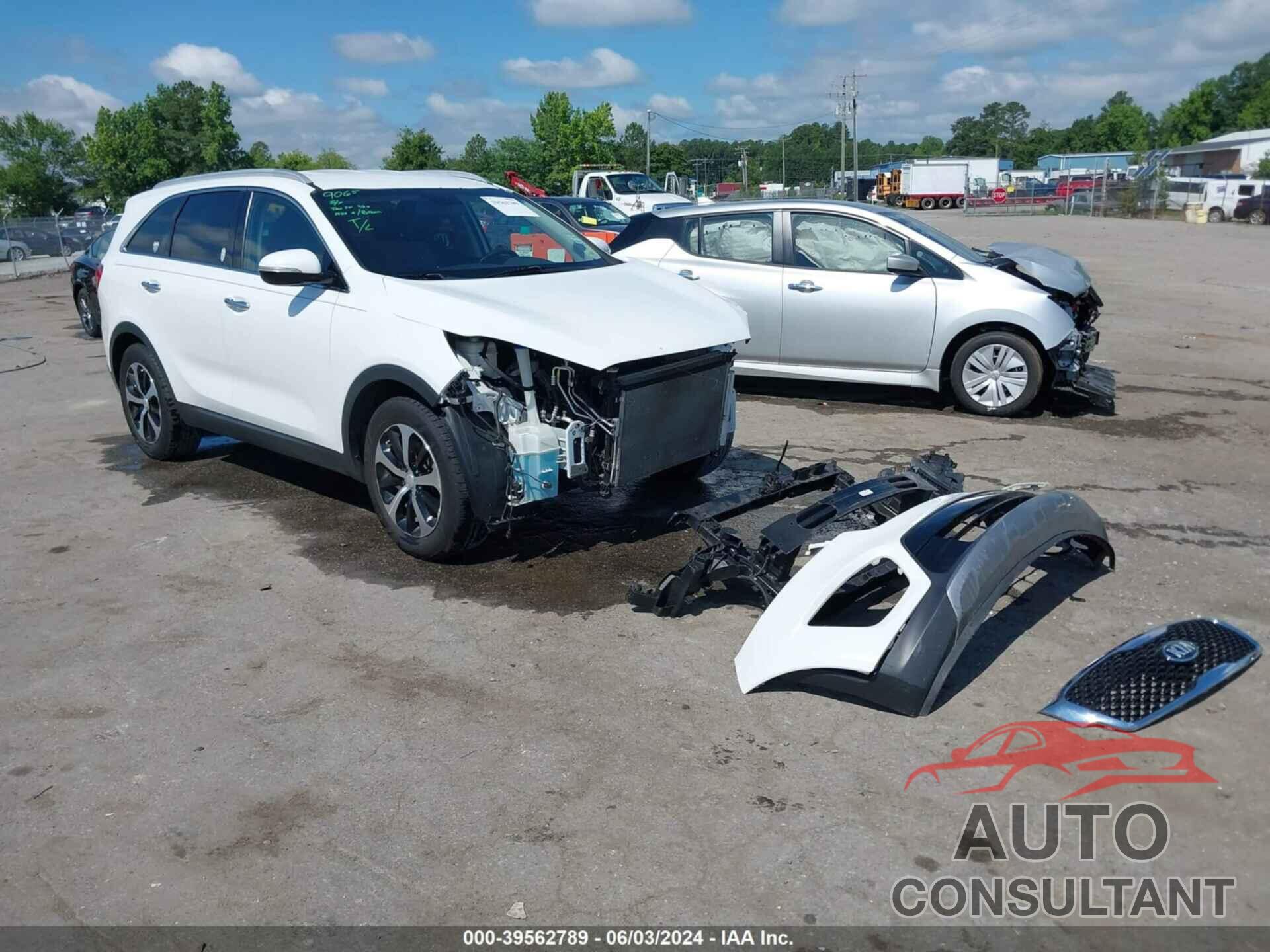 KIA SORENTO 2018 - 5XYPH4A59JG396935