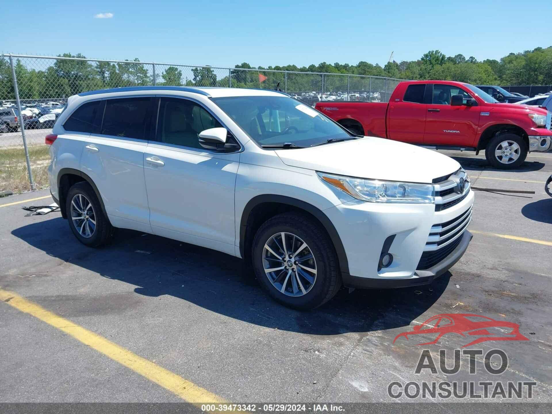 TOYOTA HIGHLANDER 2018 - 5TDJZRFH2JS561309