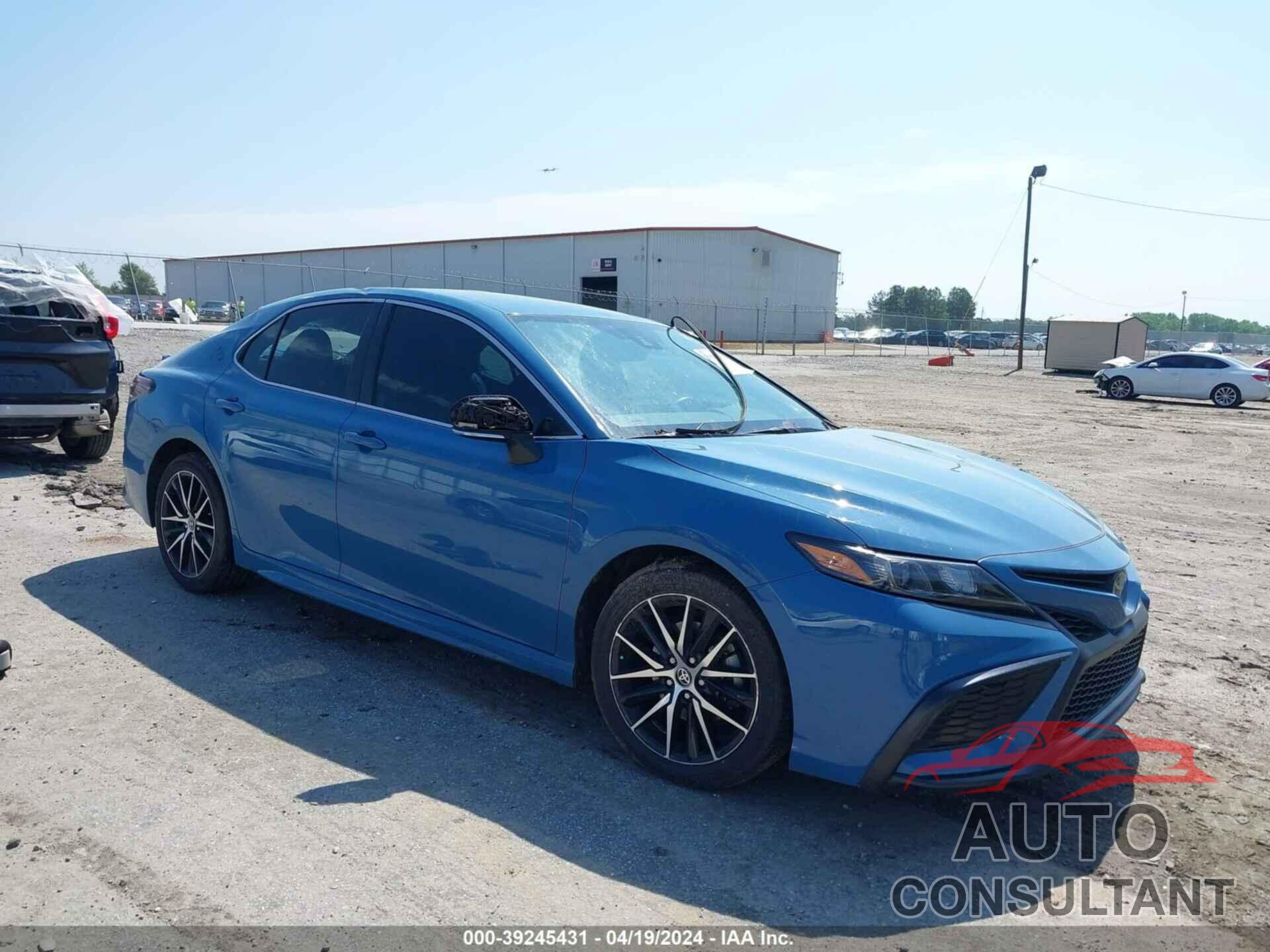 TOYOTA CAMRY 2023 - 4T1G11AK0PU123748