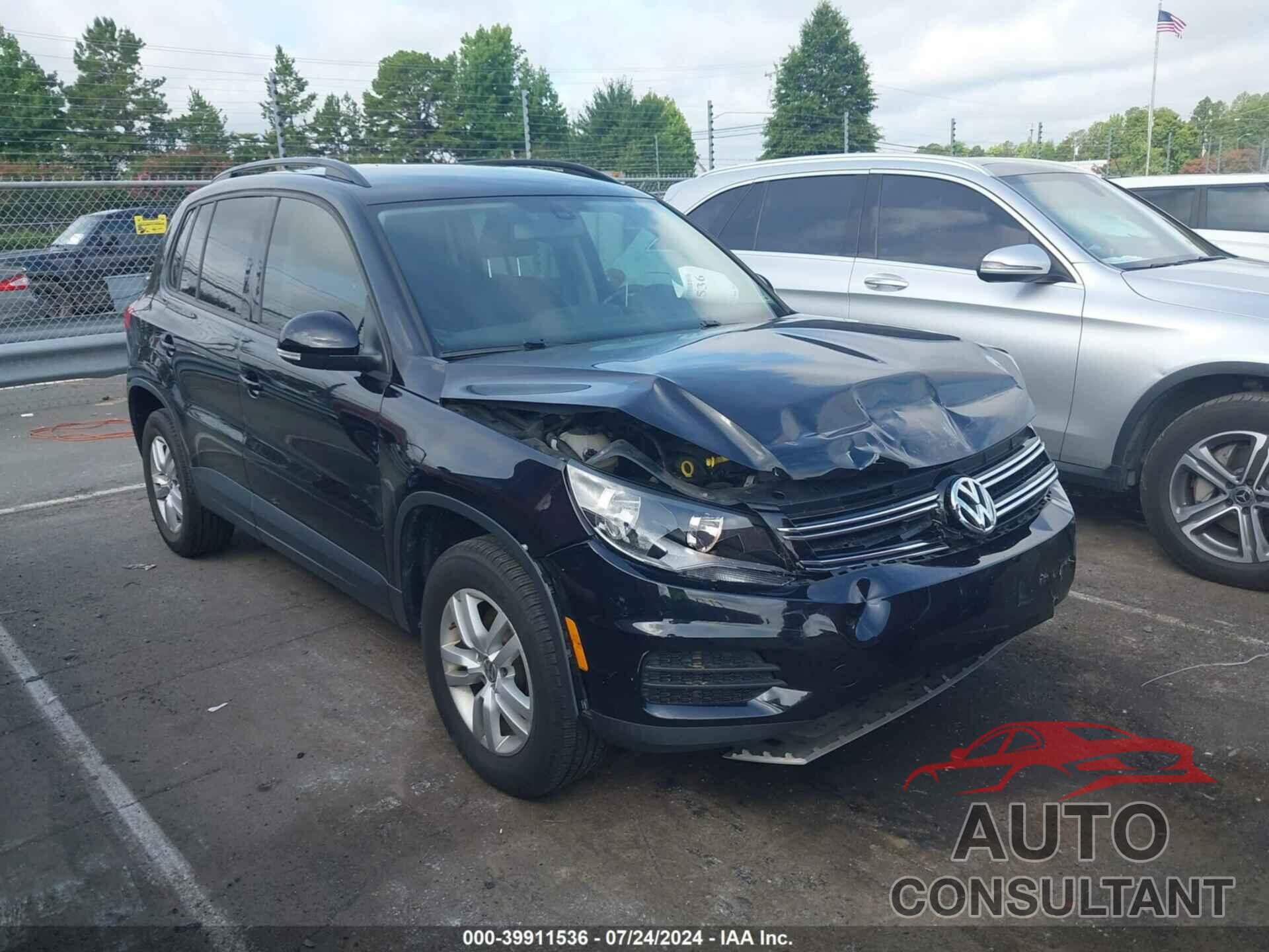 VOLKSWAGEN TIGUAN 2017 - WVGAV7AX4HK037767