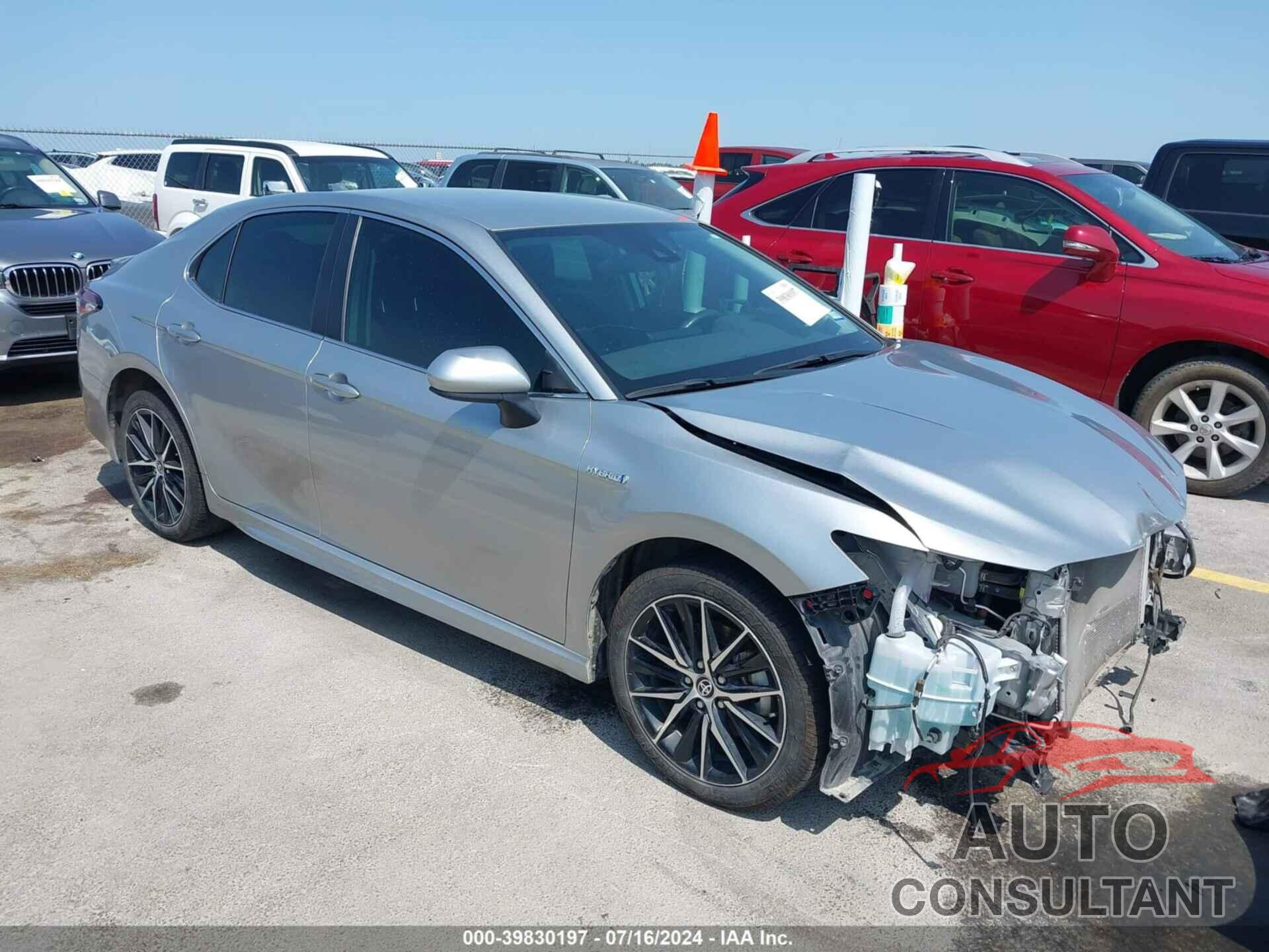 TOYOTA CAMRY 2021 - 4T1G31AK4MU552865