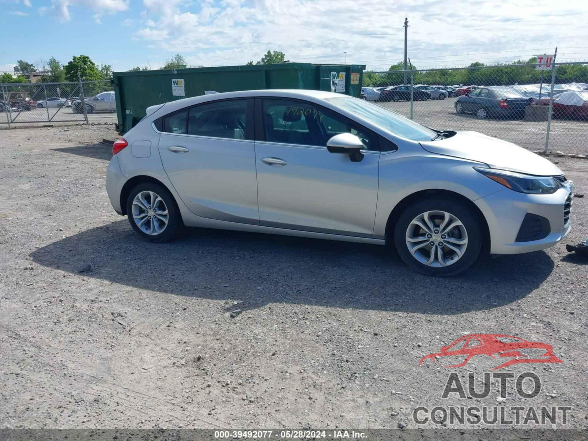 CHEVROLET CRUZE 2019 - 3G1BE6SM4KS570374