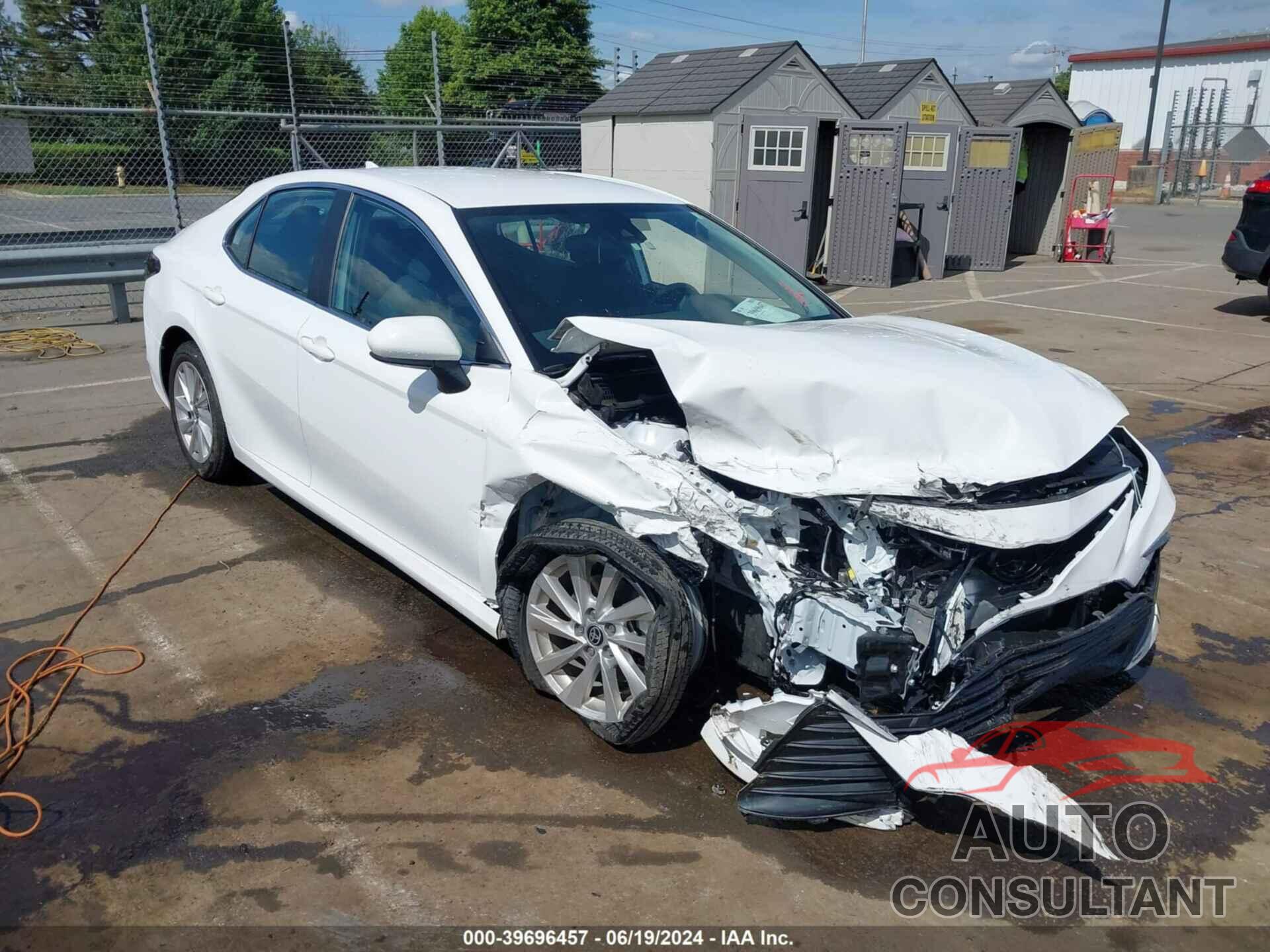 TOYOTA CAMRY 2023 - 4T1C11AK6PU803006