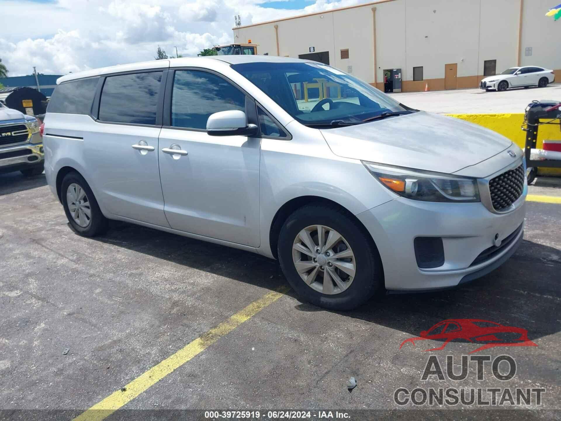 KIA SEDONA 2017 - KNDMB5C15H6224399