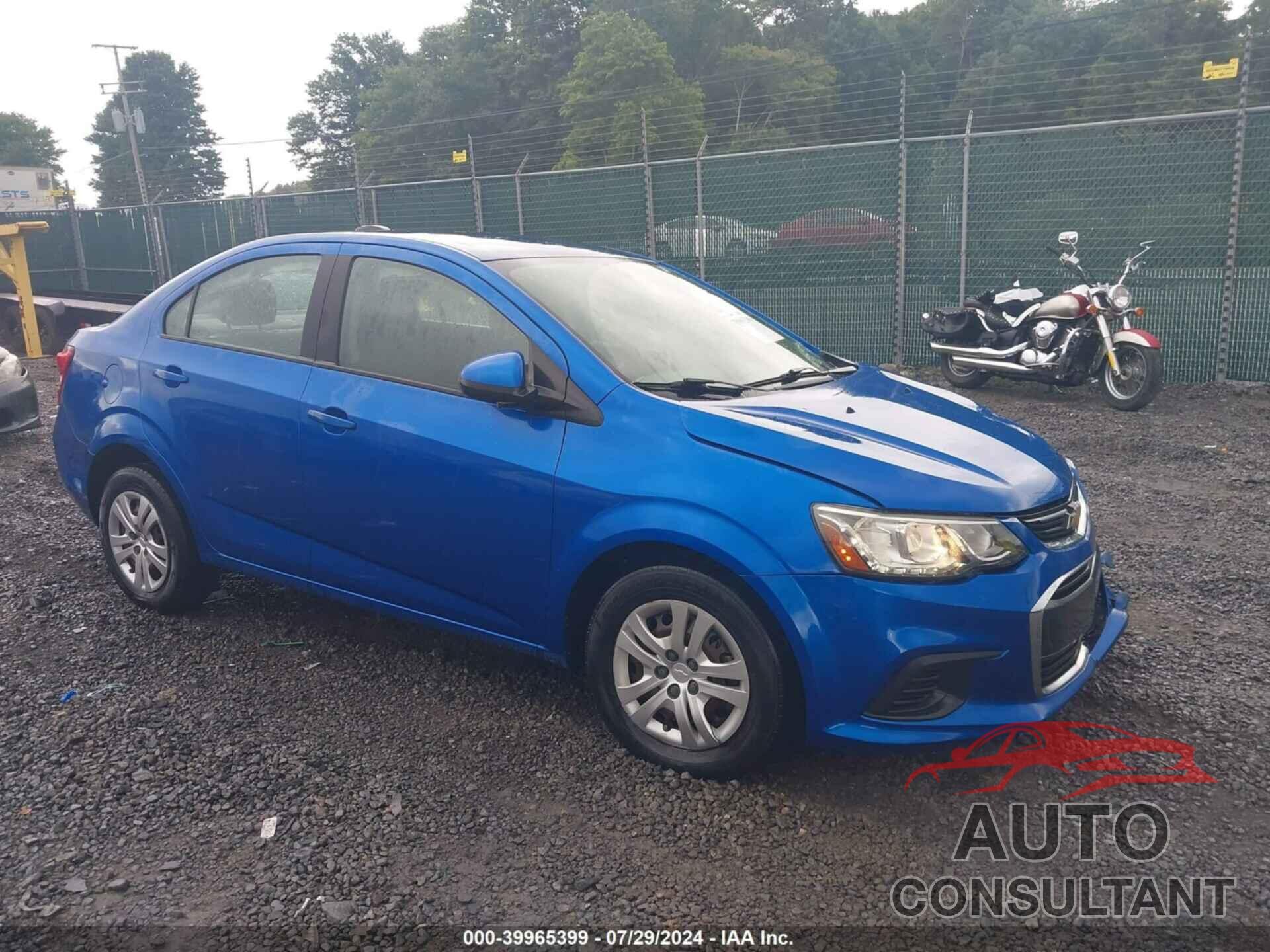 CHEVROLET SONIC 2017 - 1G1JA5SH0H4102915