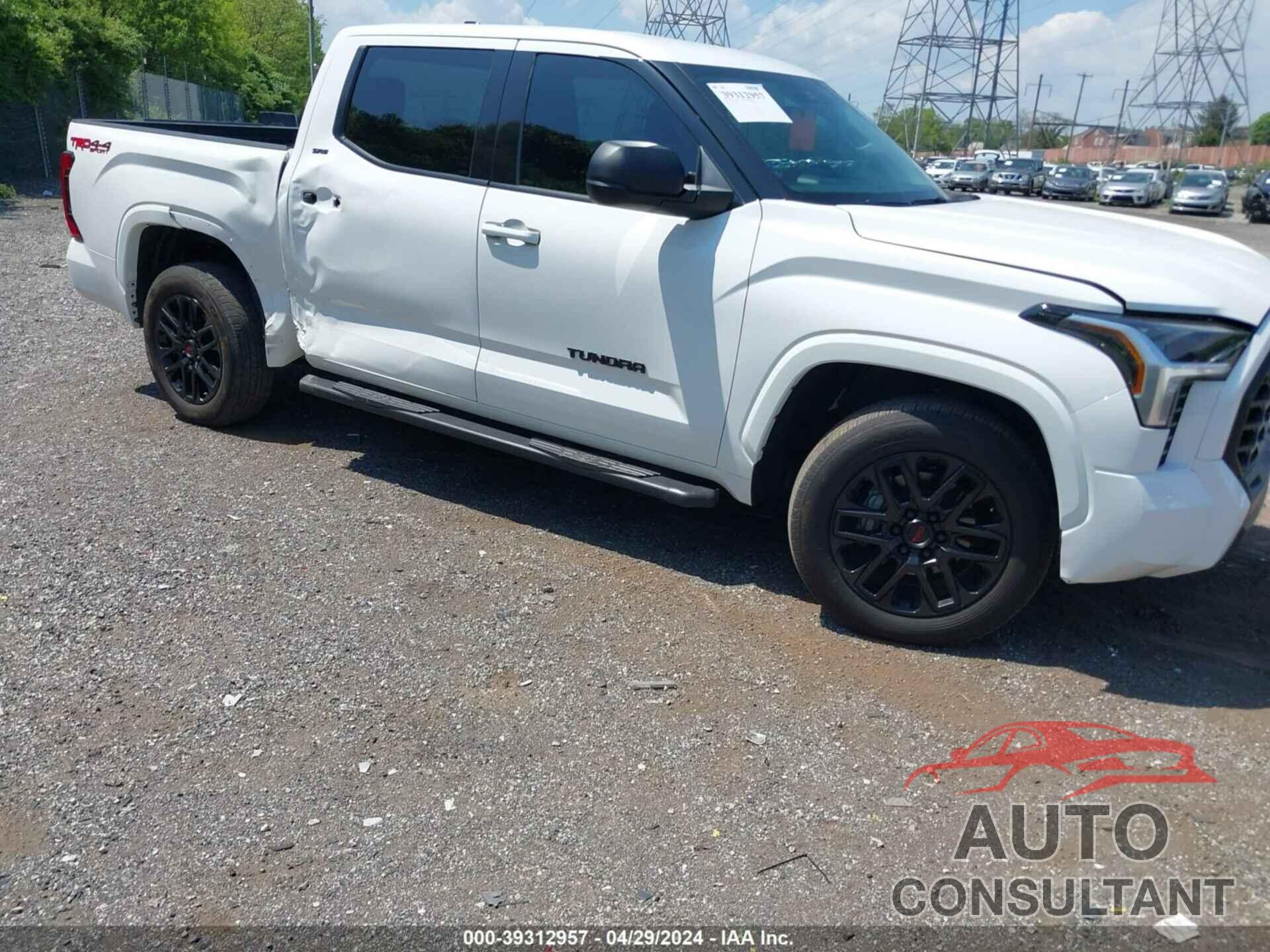 TOYOTA TUNDRA 2023 - 5TFLA5DB9PX078670