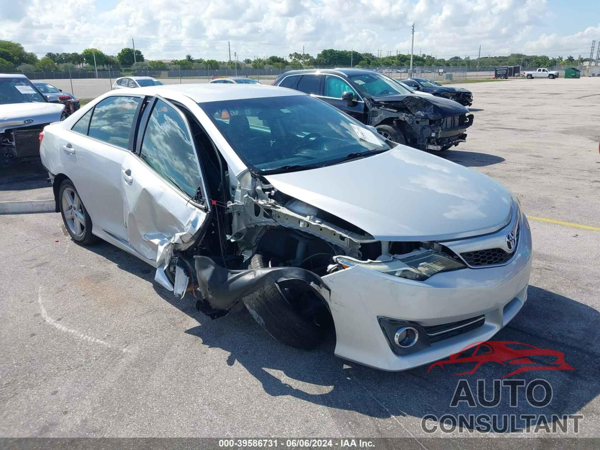 TOYOTA CAMRY 2014 - 4T1BF1FK1EU369452
