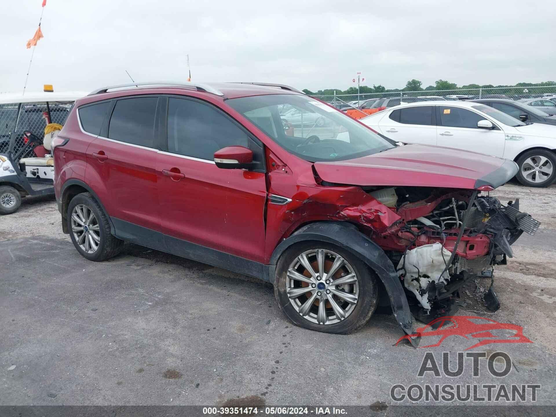 FORD ESCAPE 2017 - 1FMCU0J9XHUE94480