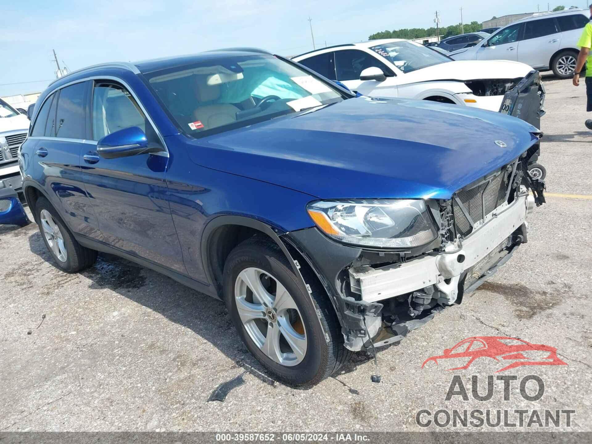 MERCEDES-BENZ GLC 300 2018 - WDC0G4KB1JV045111