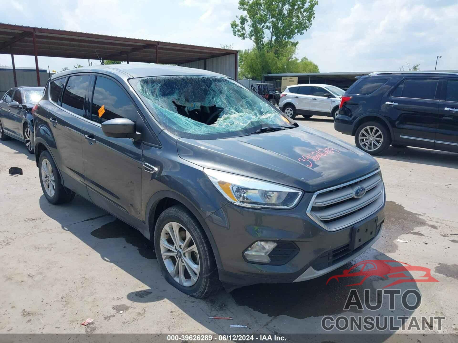 FORD ESCAPE 2019 - 1FMCU0GD1KUB57733