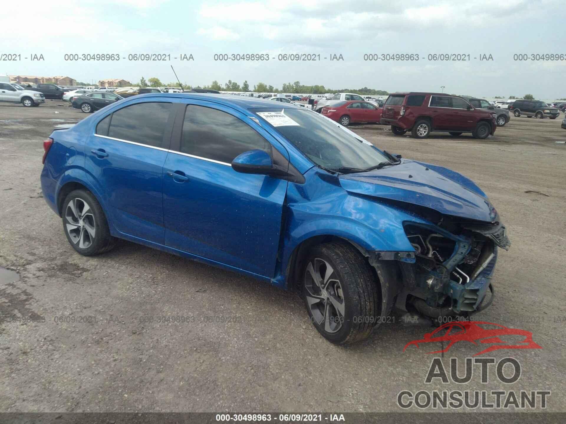CHEVROLET SONIC 2017 - 1G1JF5SBXH4129553