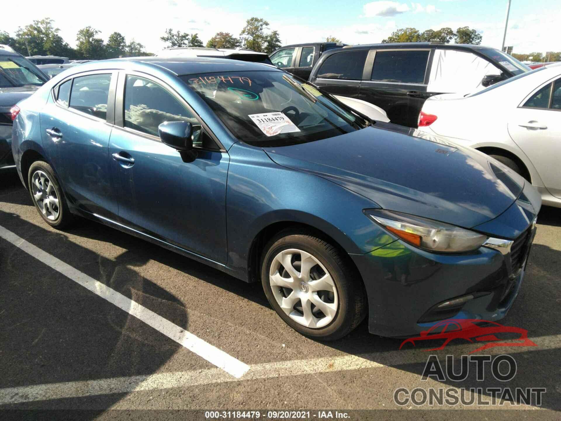MAZDA MAZDA3 4-DOOR 2018 - 3MZBN1U74JM216095