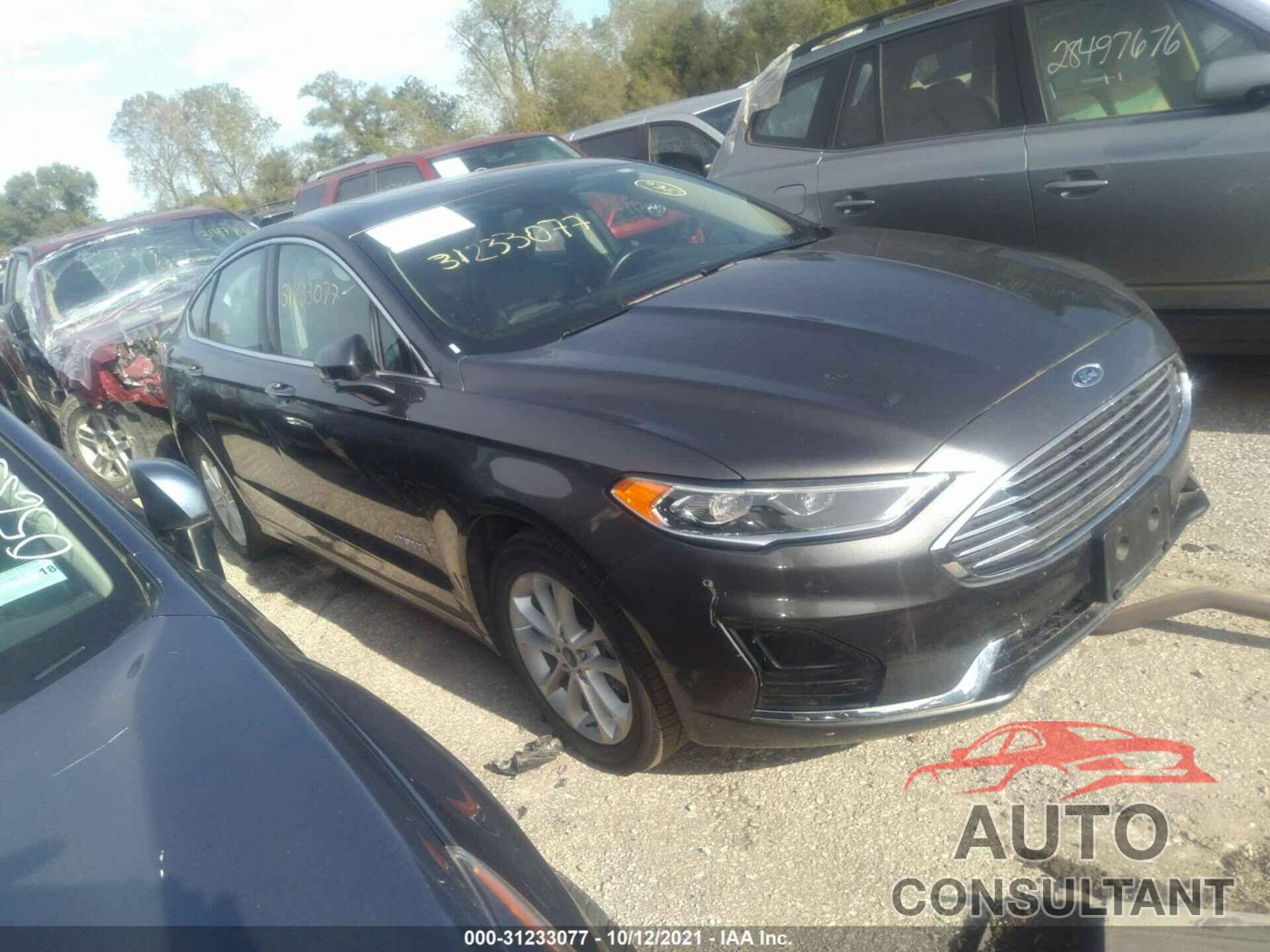 FORD FUSION HYBRID 2019 - 3FA6P0MU9KR241521