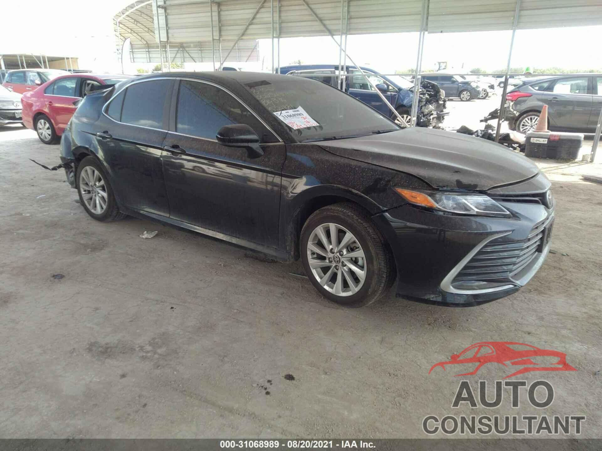 TOYOTA CAMRY 2021 - 4T1C11AKXMU524881