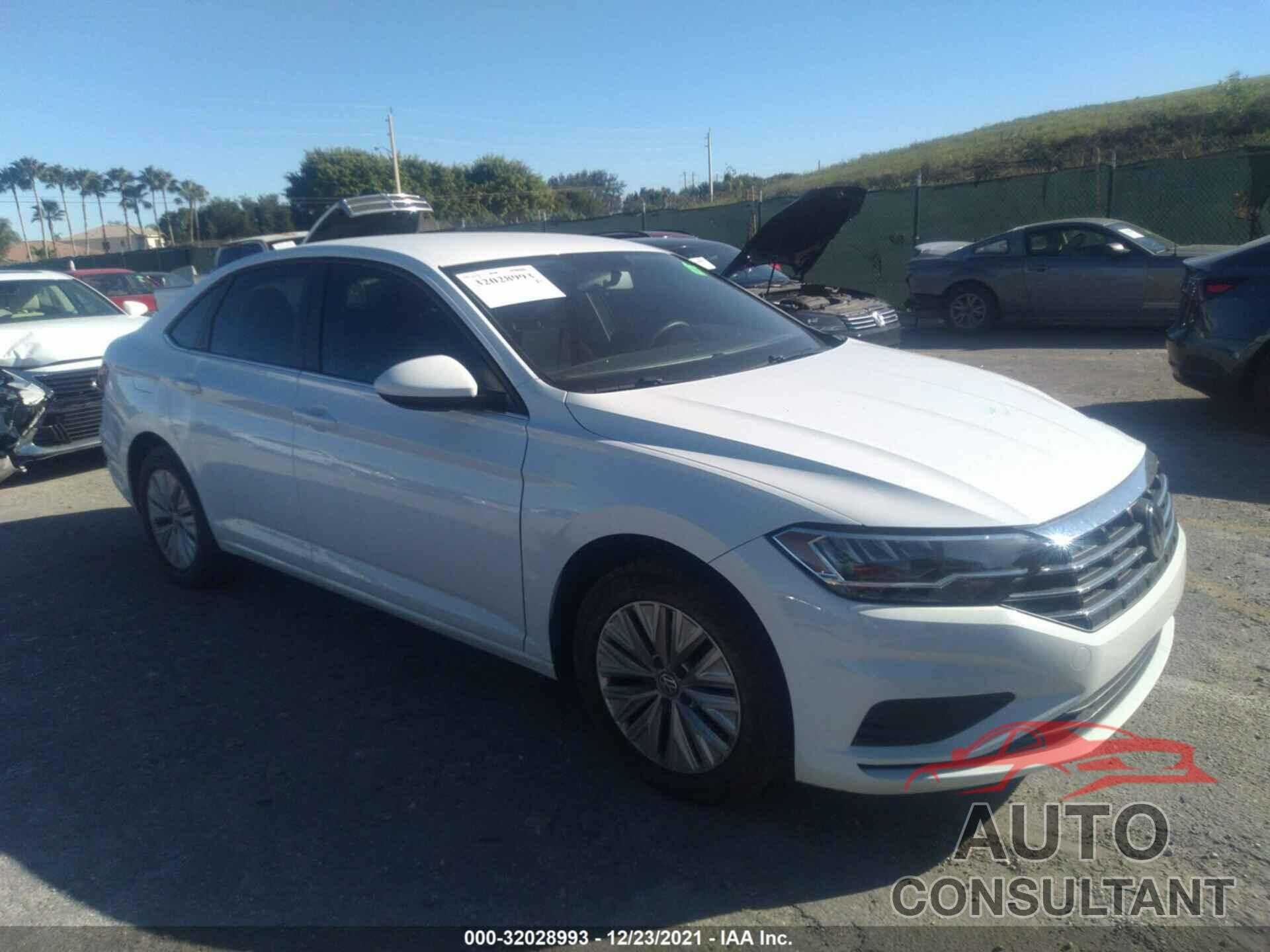 VOLKSWAGEN JETTA 2020 - 3VWC57BU8LM092674