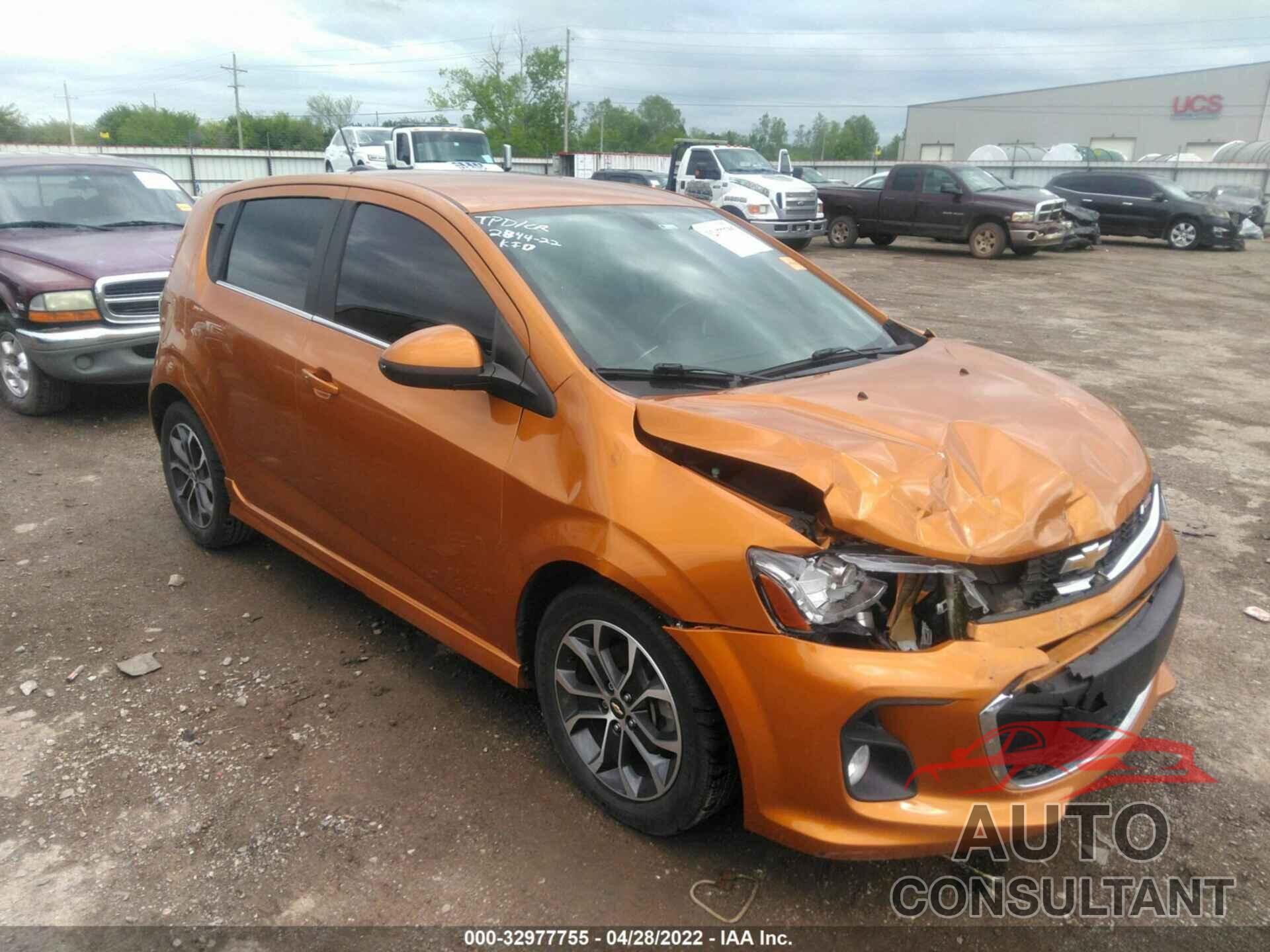 CHEVROLET SONIC 2017 - 1G1JD6SB3H4137151