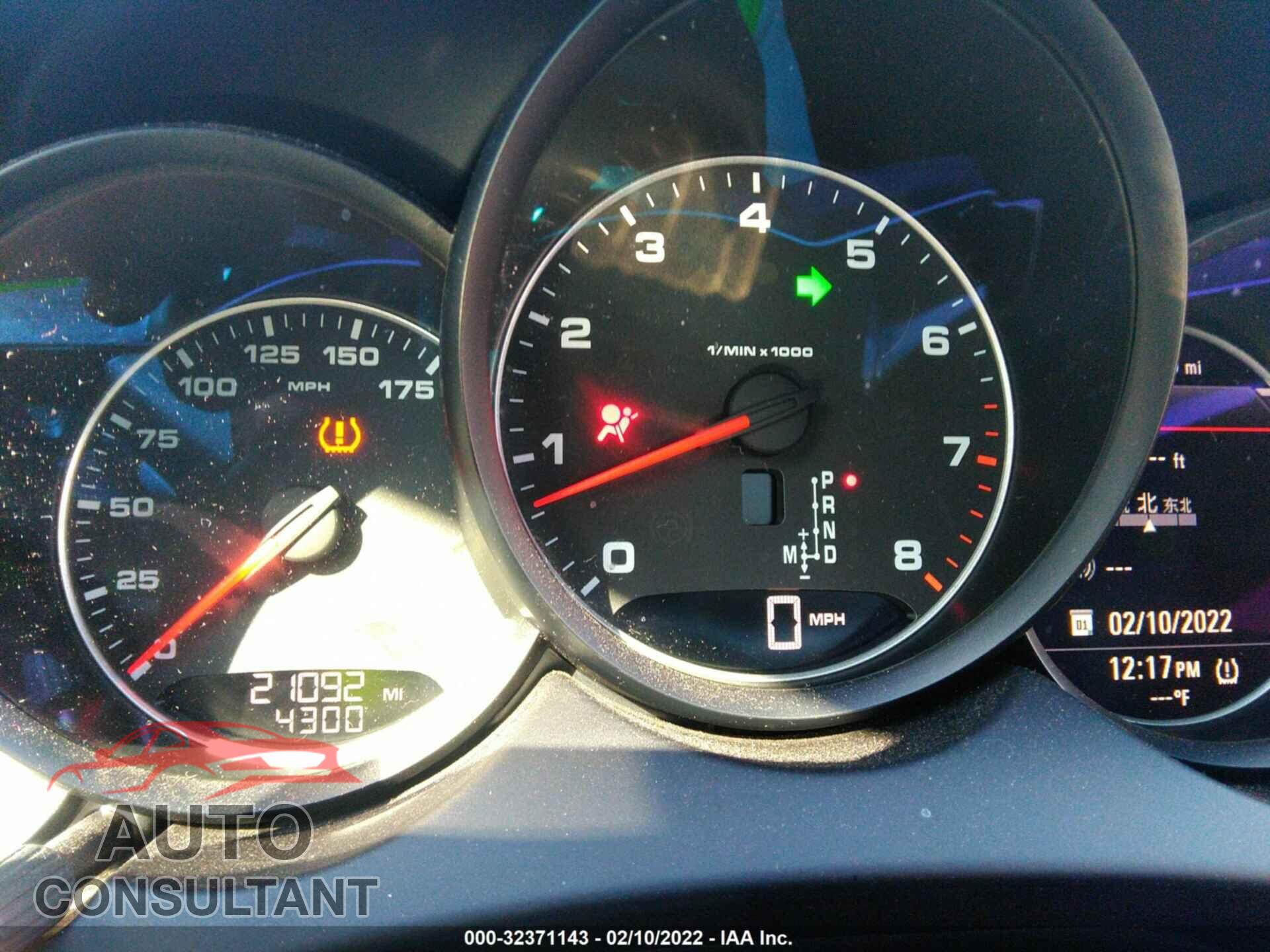 PORSCHE CAYENNE 2017 - WP1AA2A26HKA84899