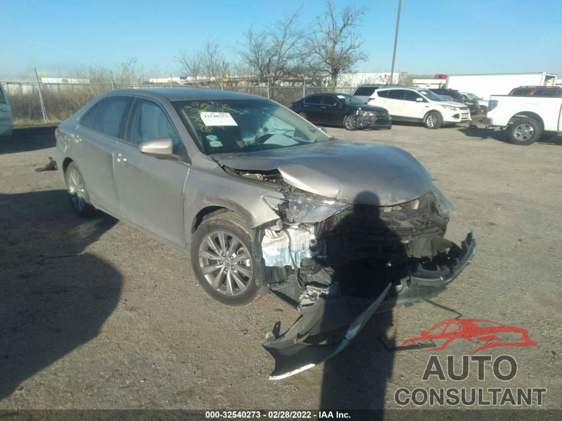 TOYOTA CAMRY 2016 - 4T4BF1FK9GR517128