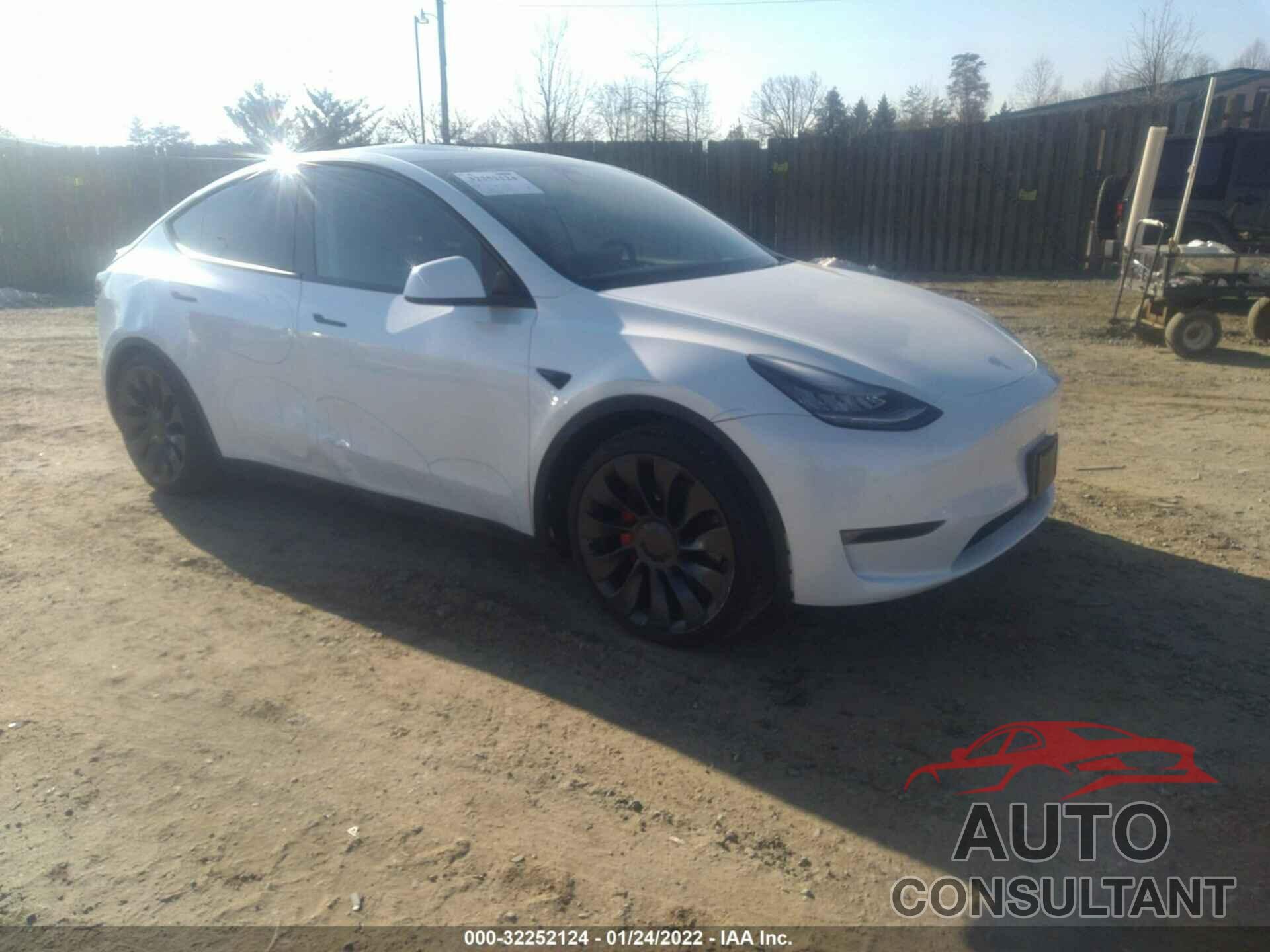 TESLA MODEL Y 2020 - 5YJYGDEF7LF028063