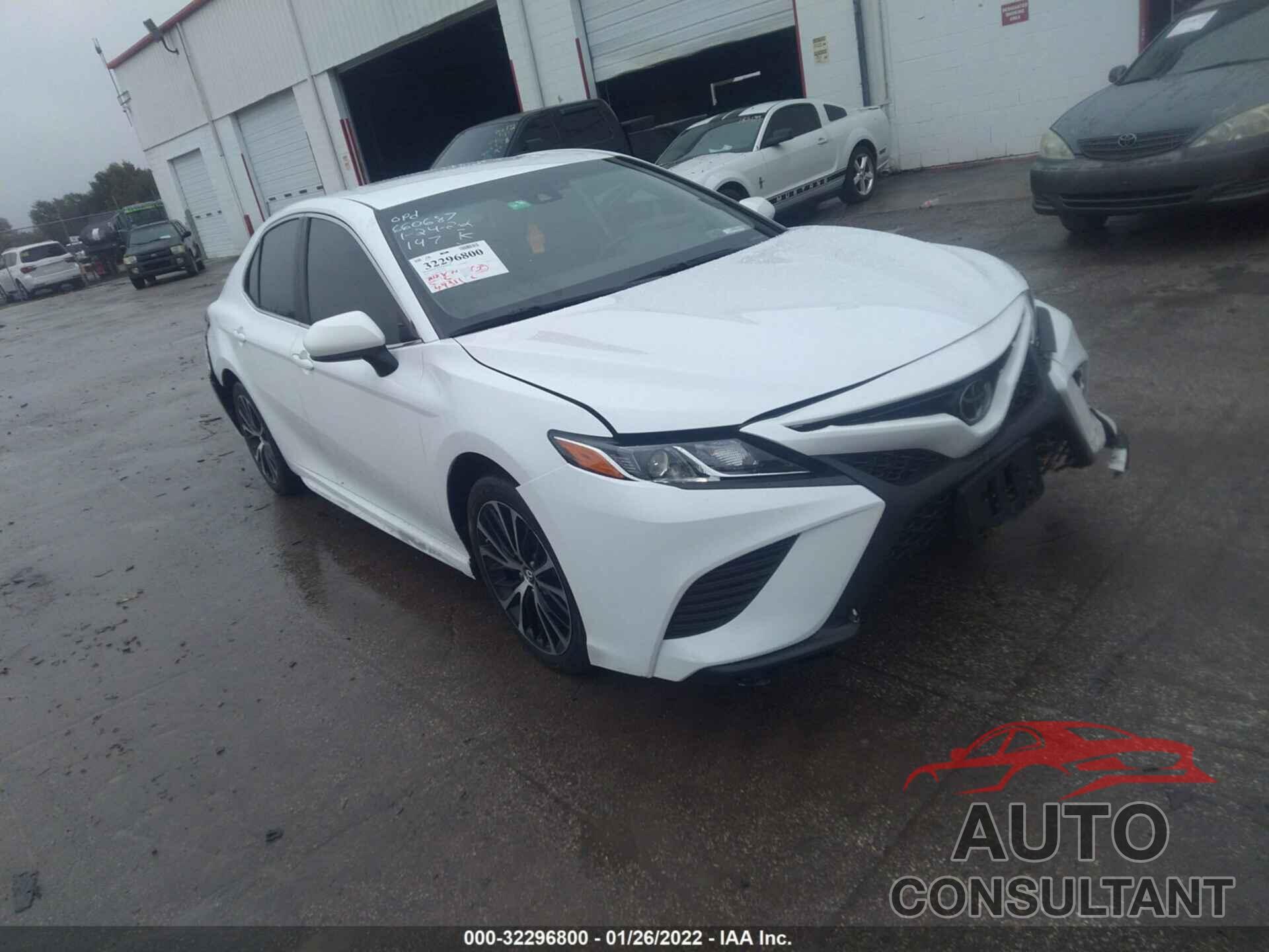 TOYOTA CAMRY 2019 - 4T1B11HK8KU735320
