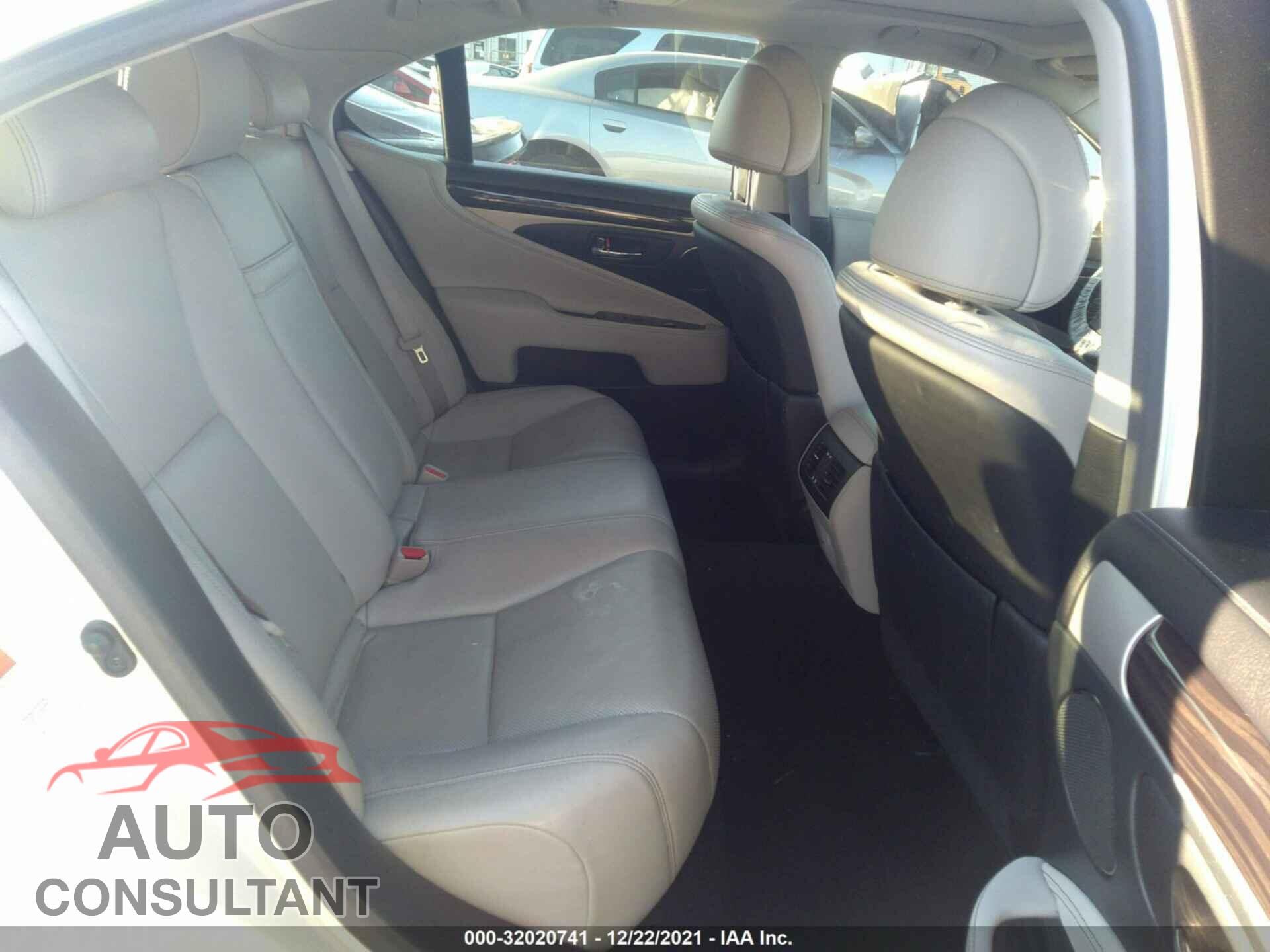 LEXUS LS 2017 - JTHBL5EF3H5145055