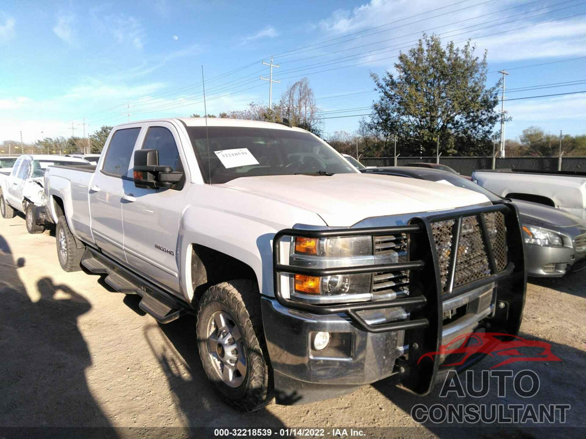 CHEVROLET SILVERADO 2500HD 2018 - 1GC1KVEG6JF208108