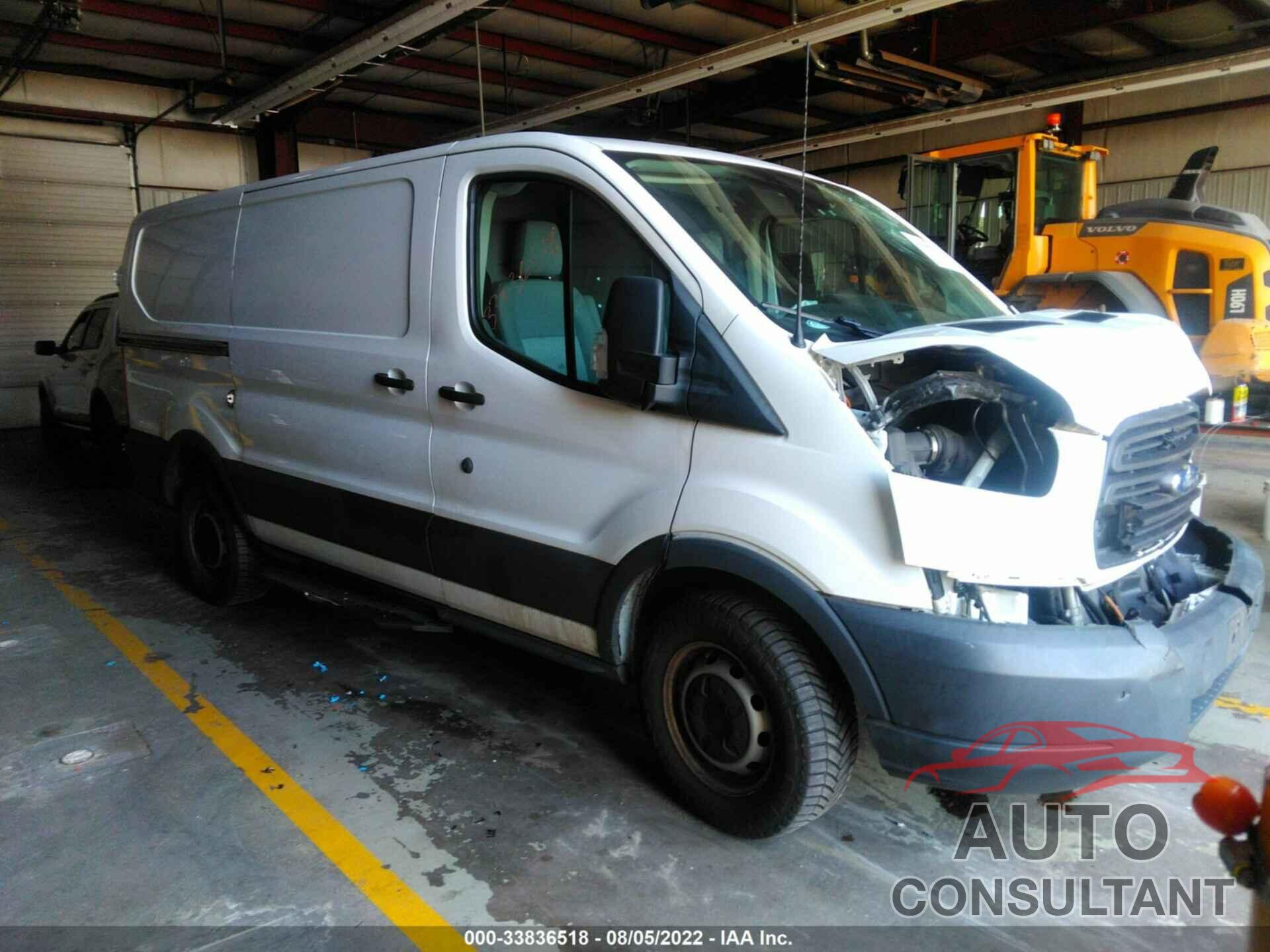 FORD TRANSIT VAN 2018 - 1FTYR1YM9JKA30044