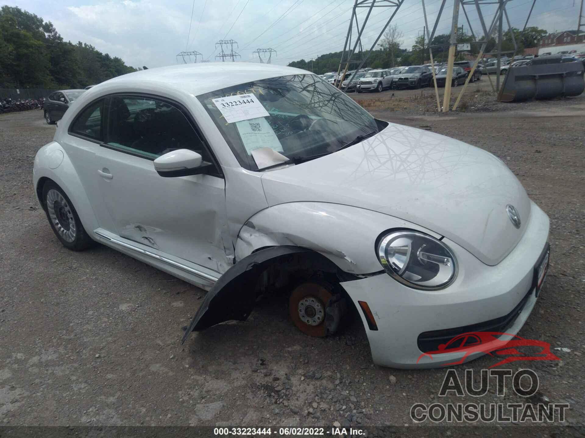 VOLKSWAGEN BEETLE COUPE 2016 - 3VWJ17AT0GM617230