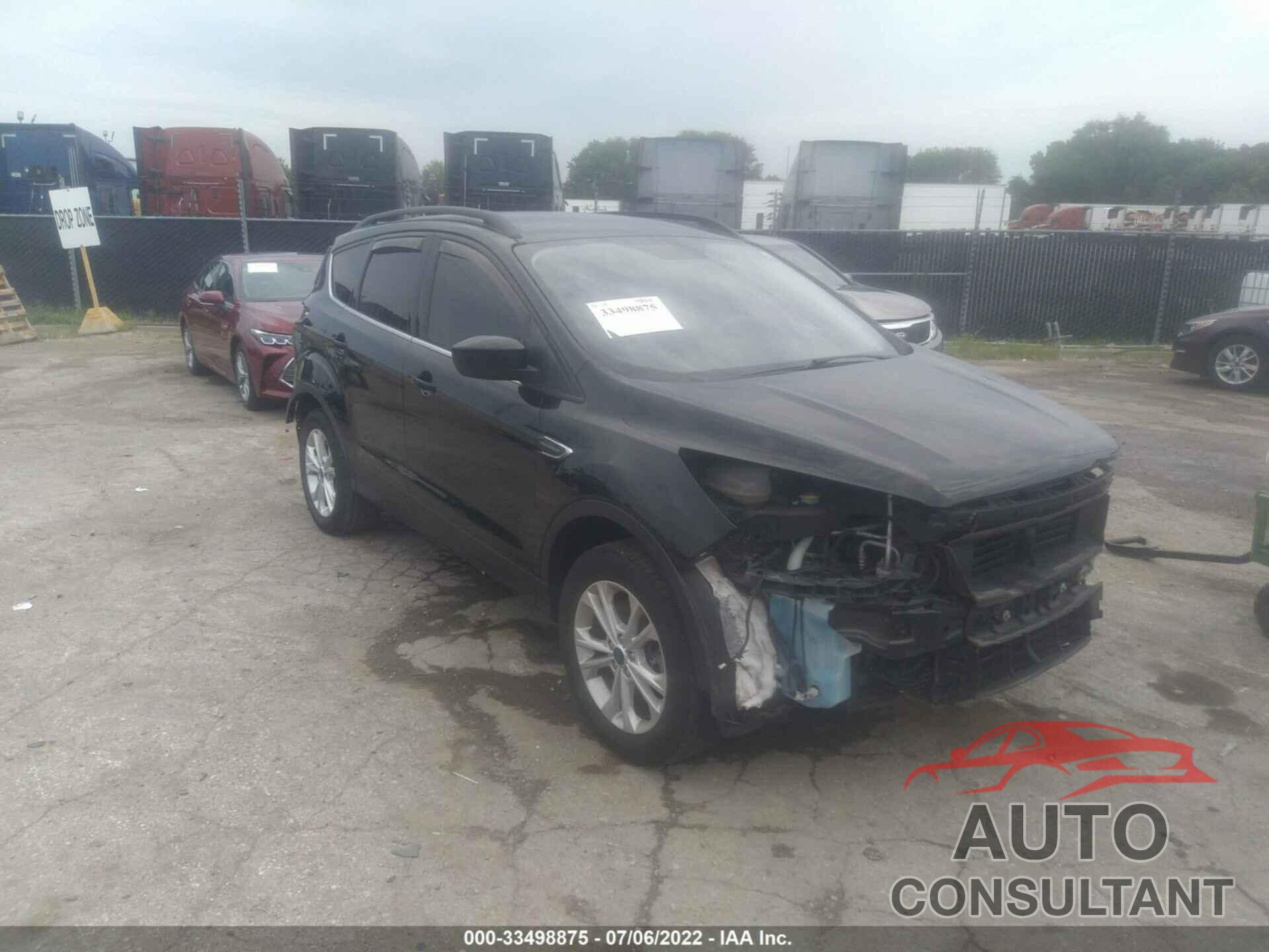 FORD ESCAPE 2017 - 1FMCU0G91HUE52965