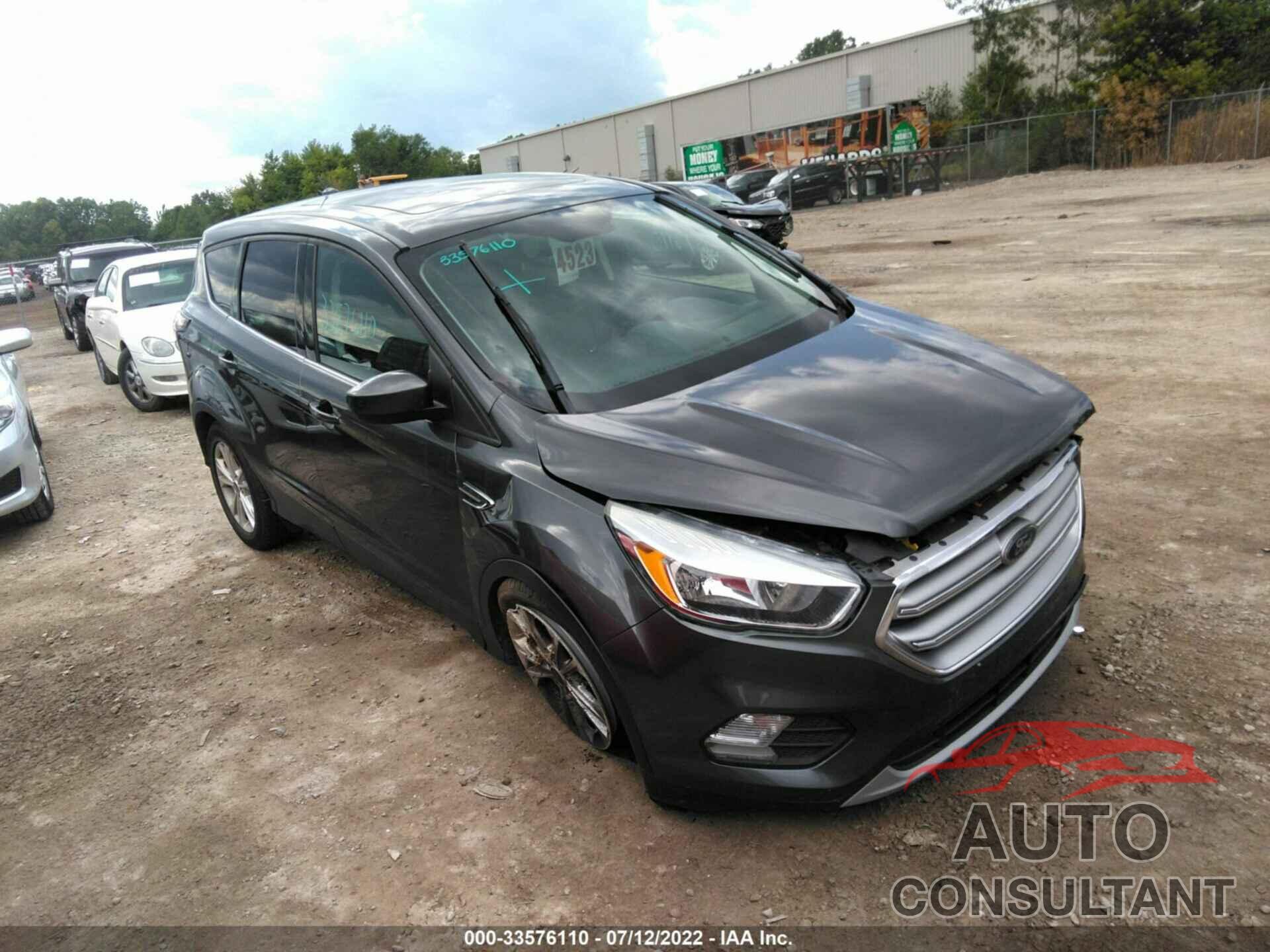 FORD ESCAPE 2017 - 1FMCU0GD9HUC76428