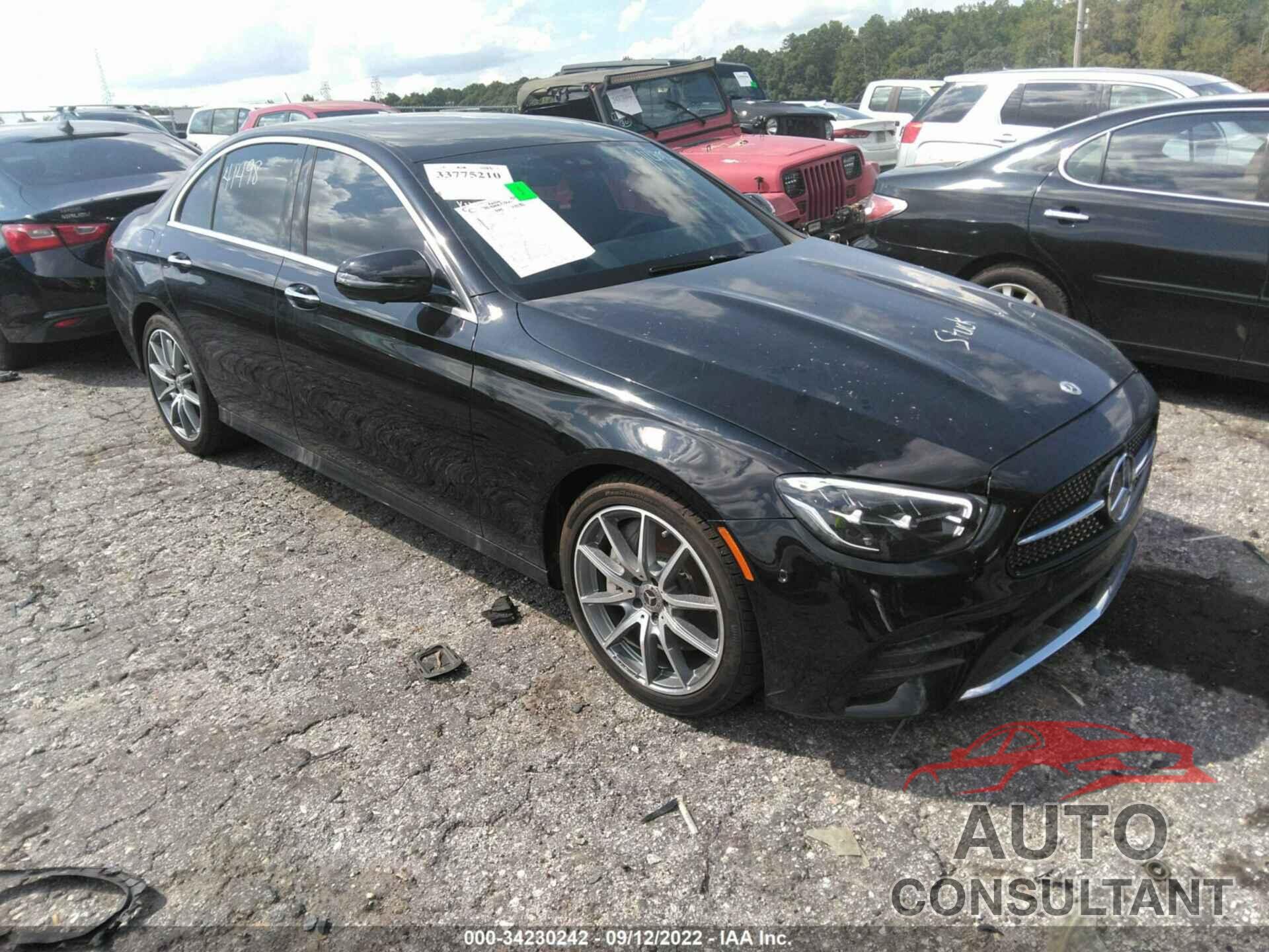 MERCEDES-BENZ E-CLASS 2022 - W1KZF8DB7NB028170