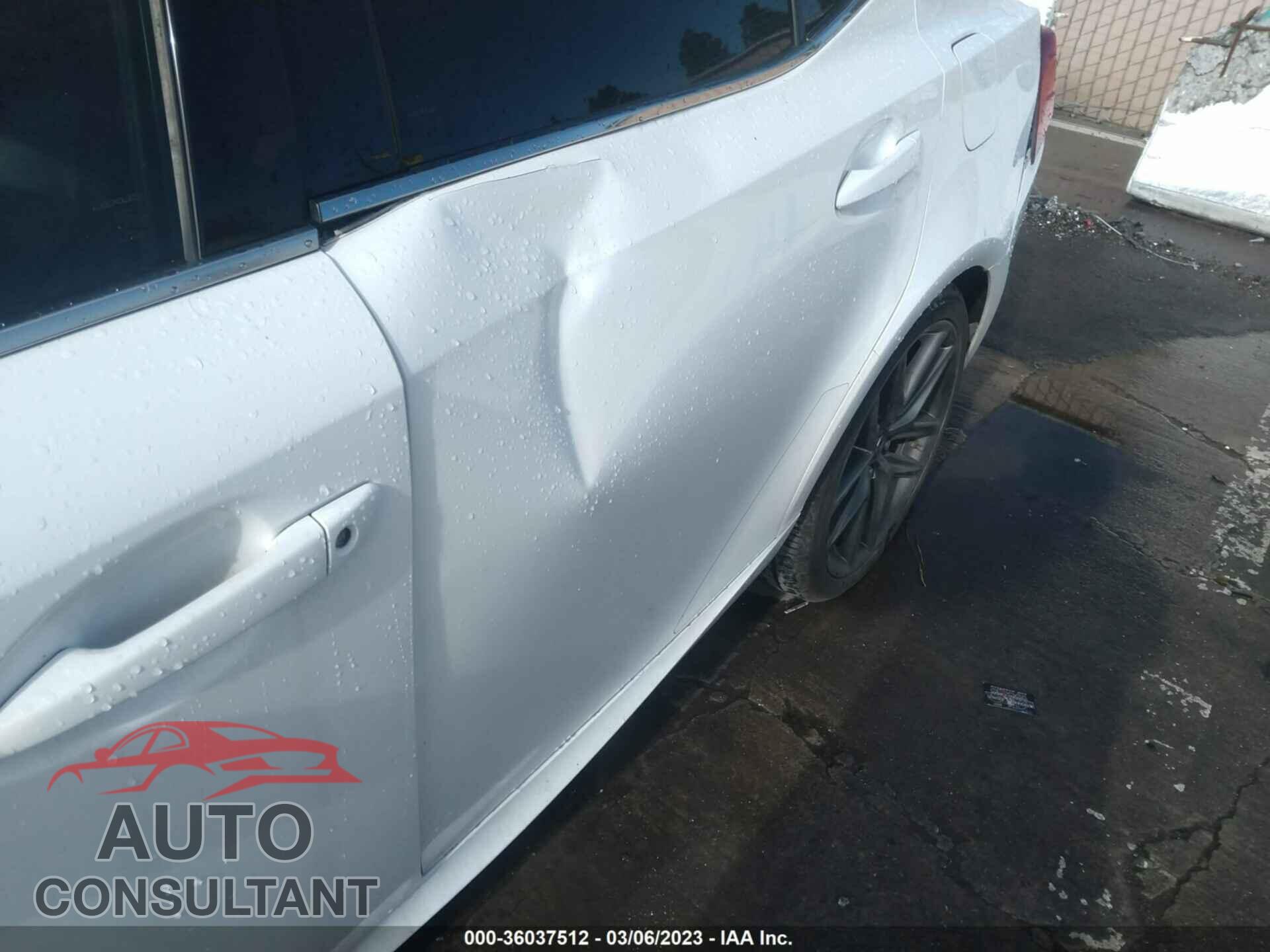 LEXUS IS 2018 - JTHBA1D28J5072025