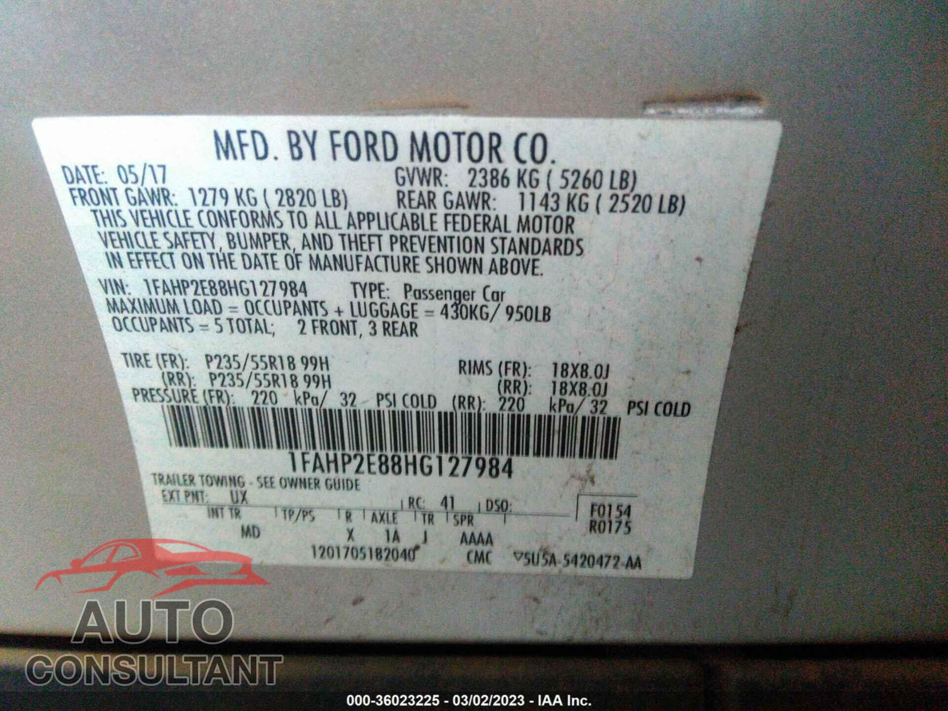 FORD TAURUS 2017 - 1FAHP2E88HG127984
