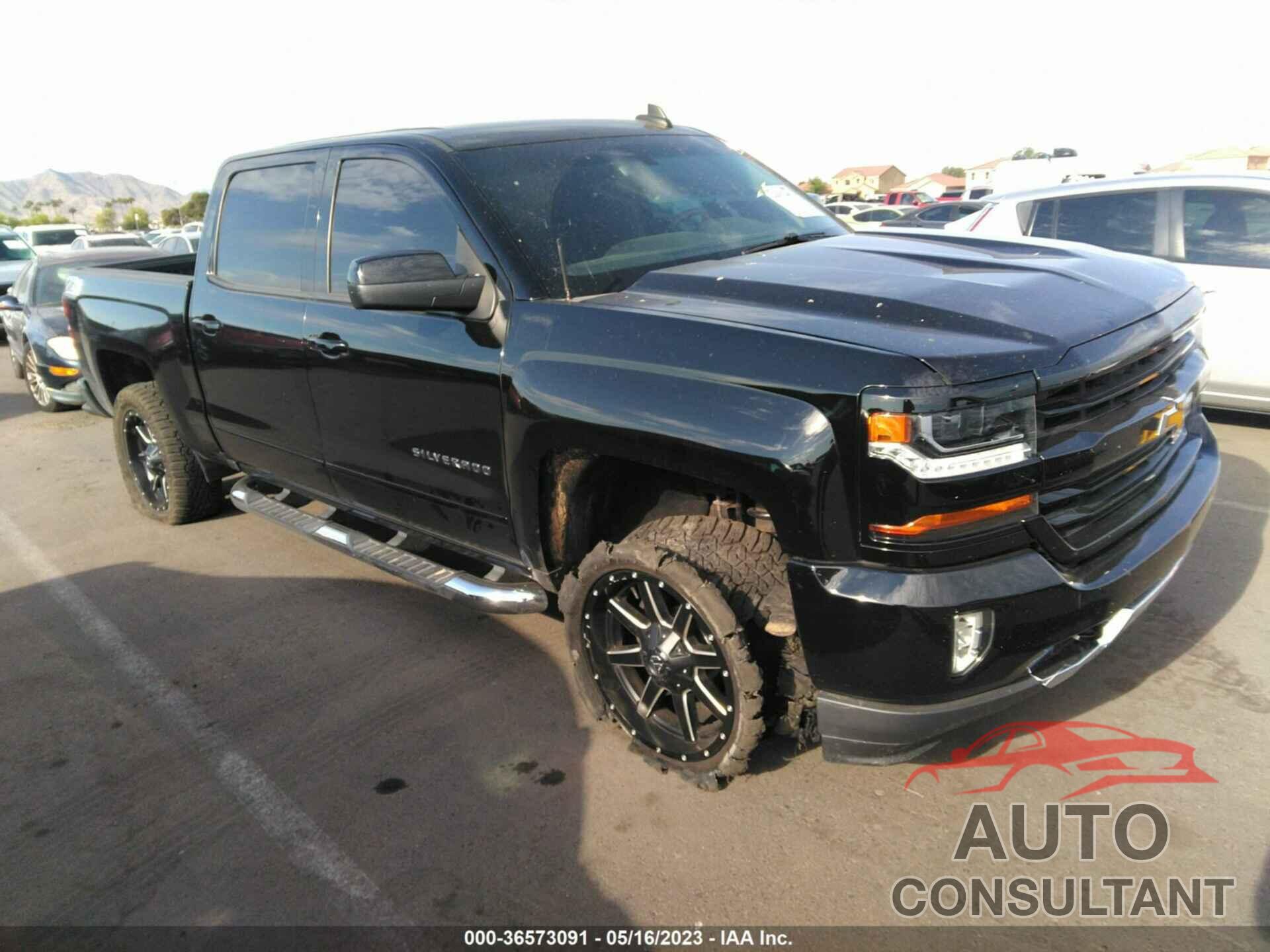 CHEVROLET SILVERADO 1500 2018 - 3GCUKREC4JG645105