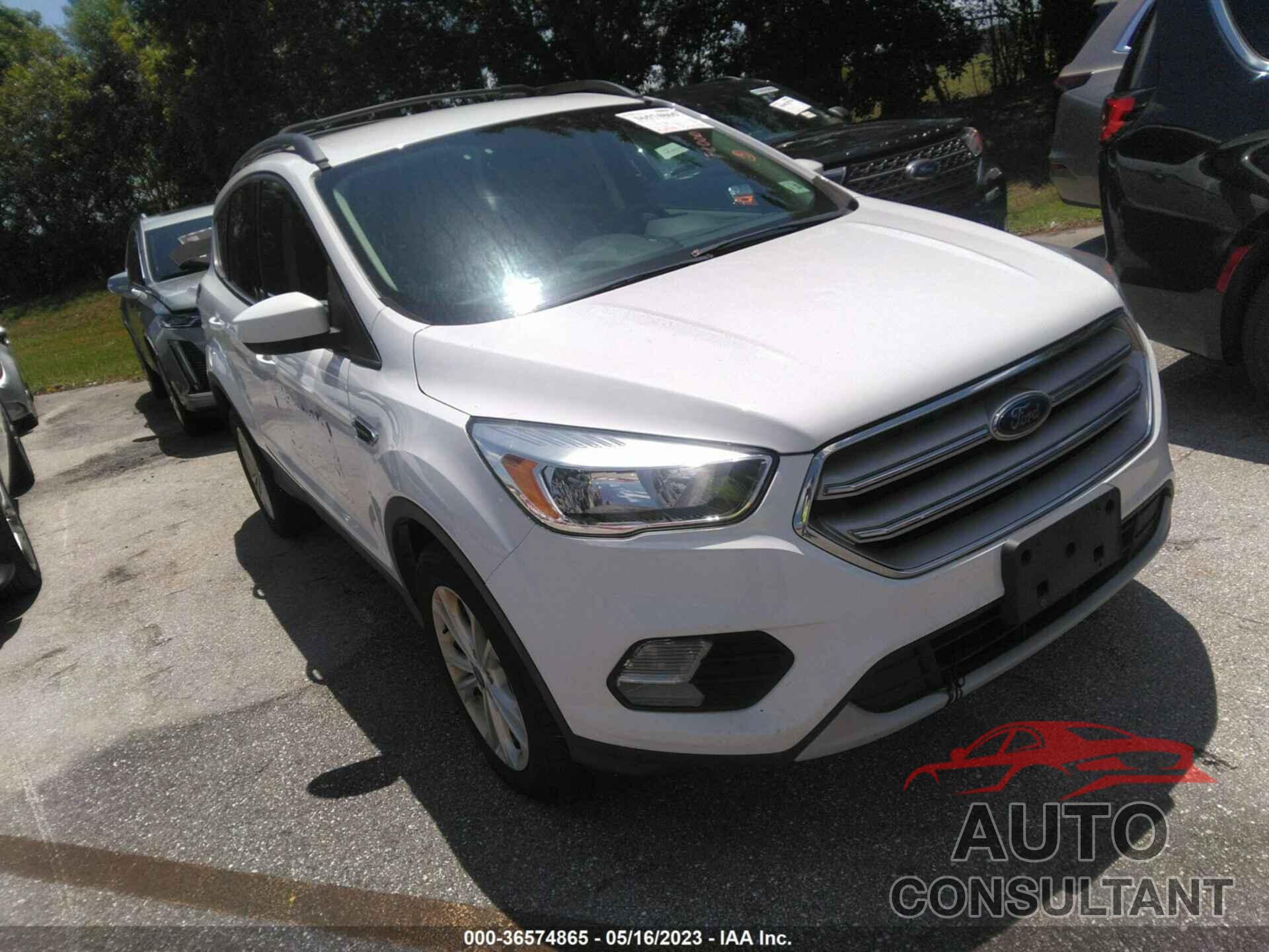 FORD ESCAPE 2018 - 1FMCU0GD2JUC87146