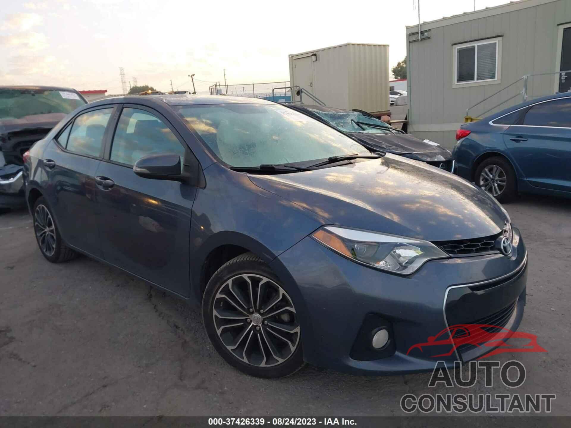TOYOTA COROLLA 2015 - 5YFBURHE8FP317878
