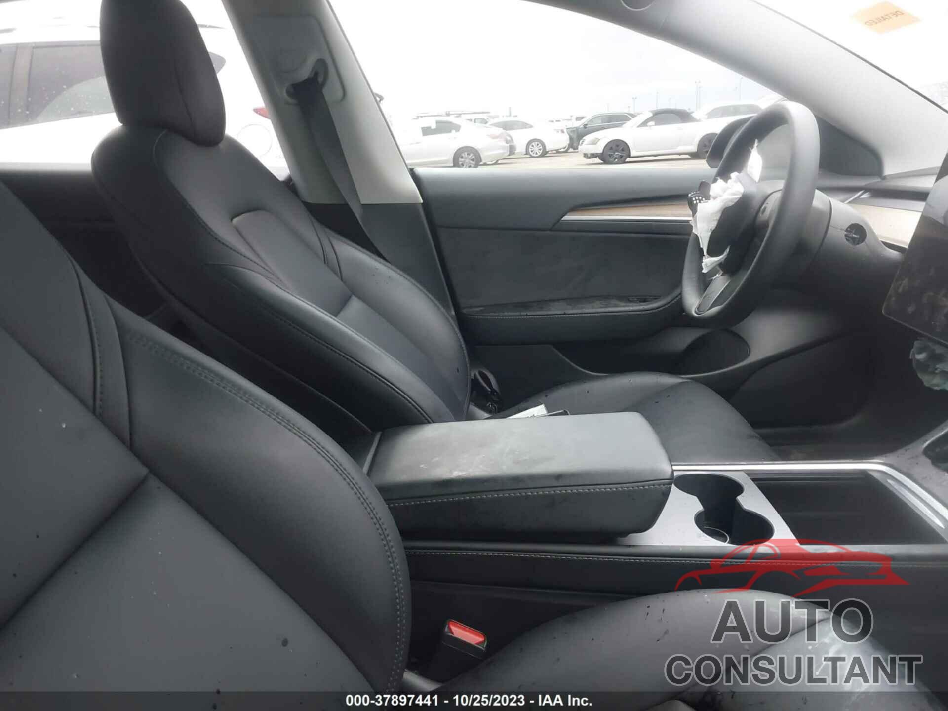 TESLA MODEL 3 2021 - 5YJ3E1EC6MF088454