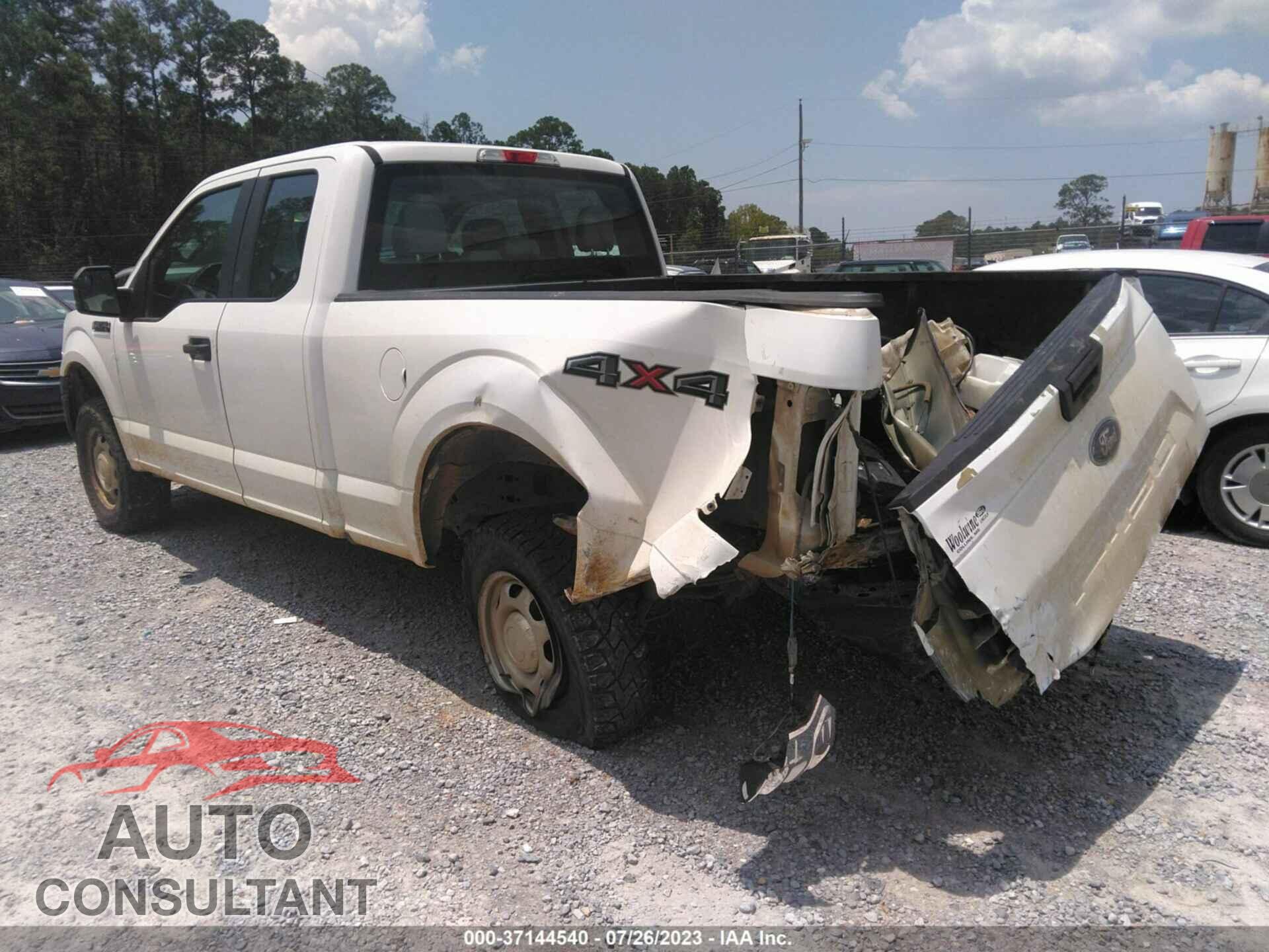 FORD F-150 2018 - 1FTFX1E57JKF87173