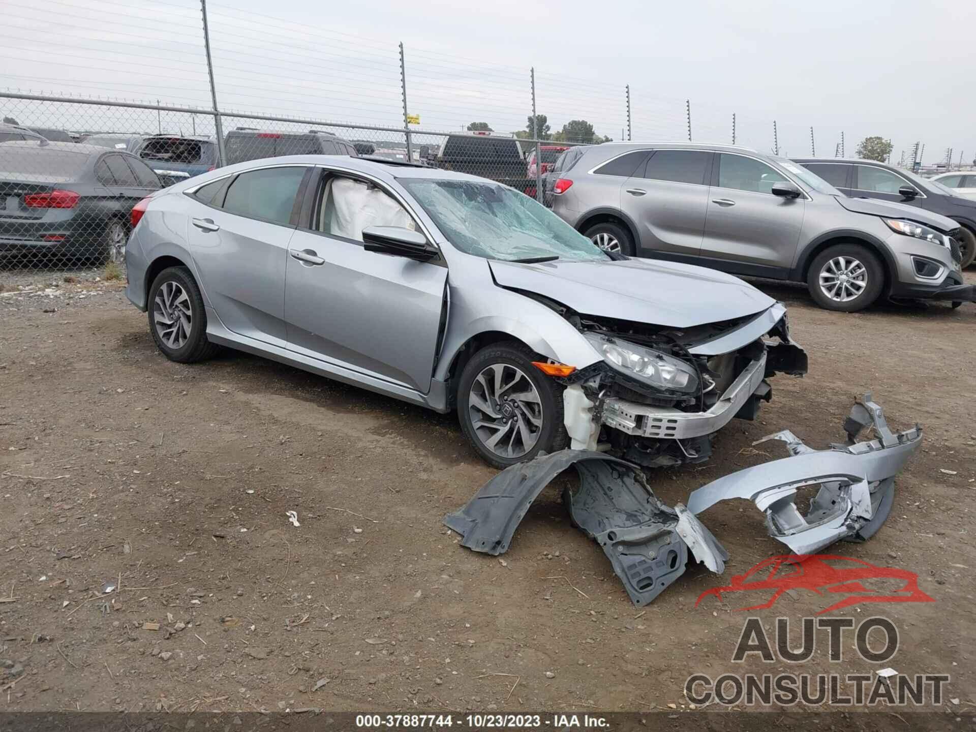 HONDA CIVIC SEDAN 2018 - 2HGFC2F77JH549064