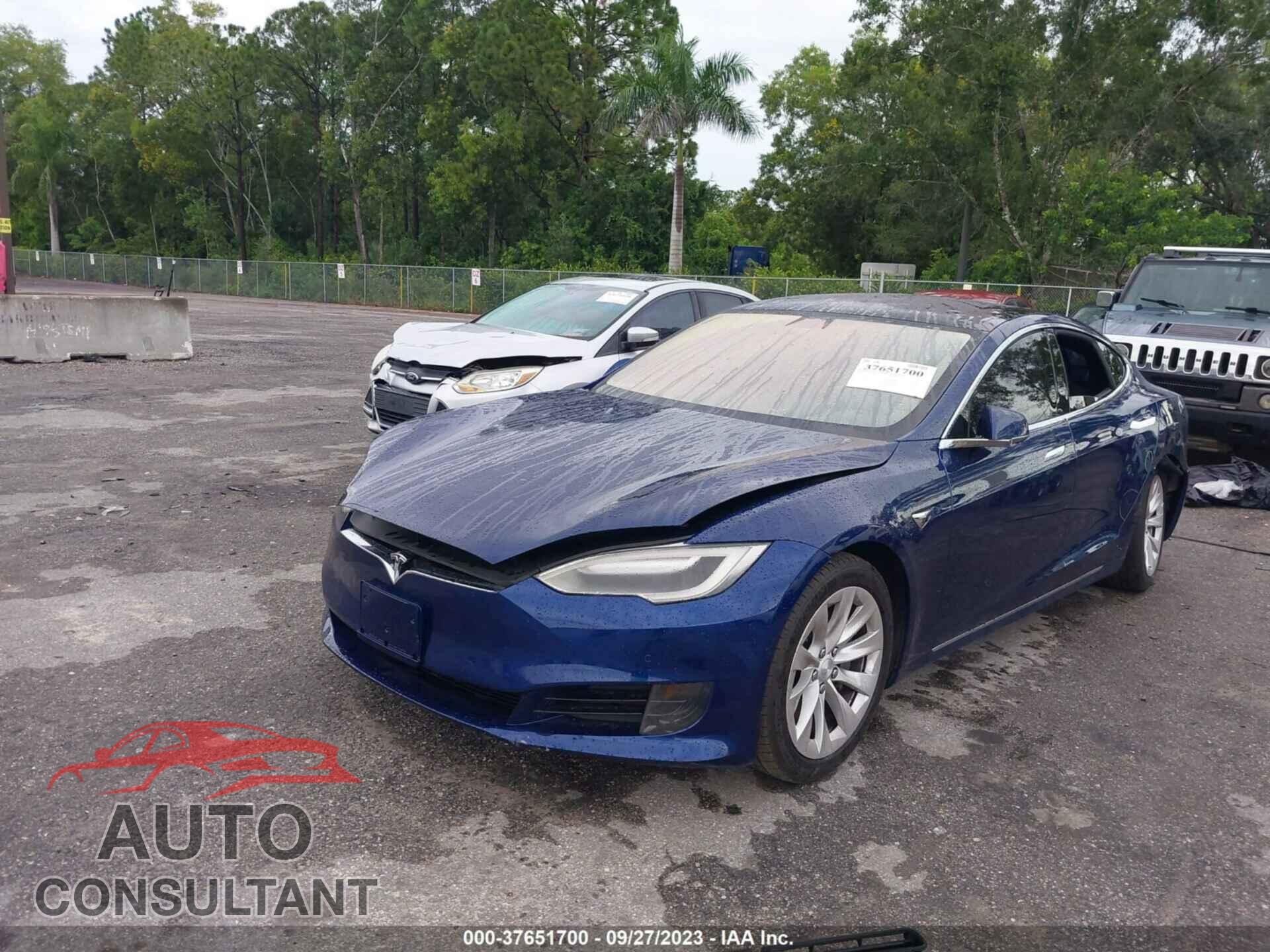 TESLA MODEL S 2017 - 5YJSA1E16HF192115