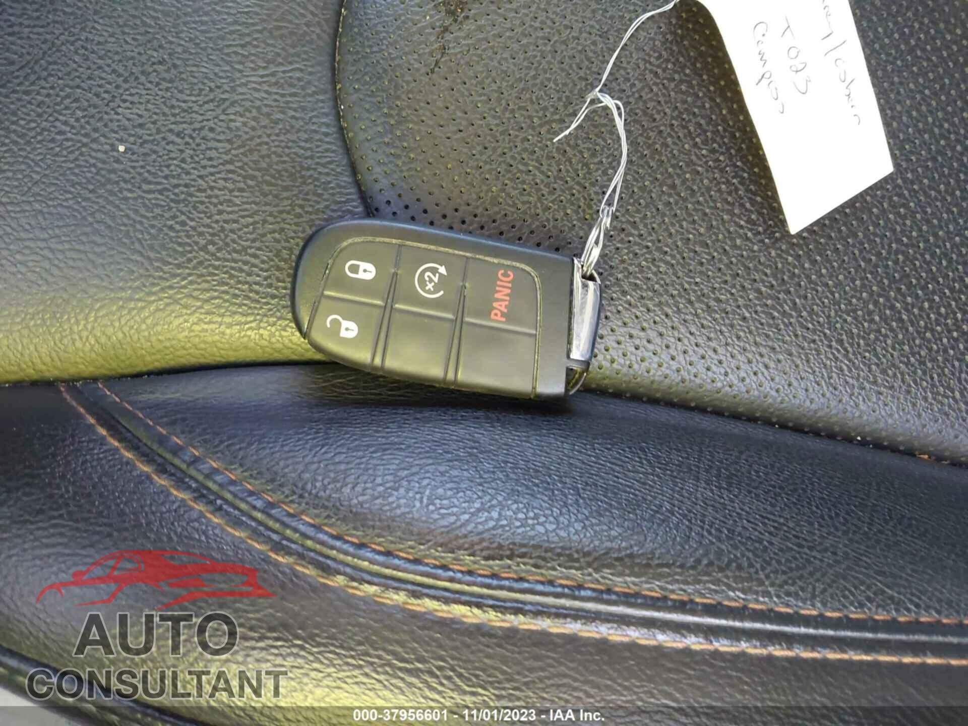 JEEP COMPASS 2020 - 3C4NJDCB9LT212023