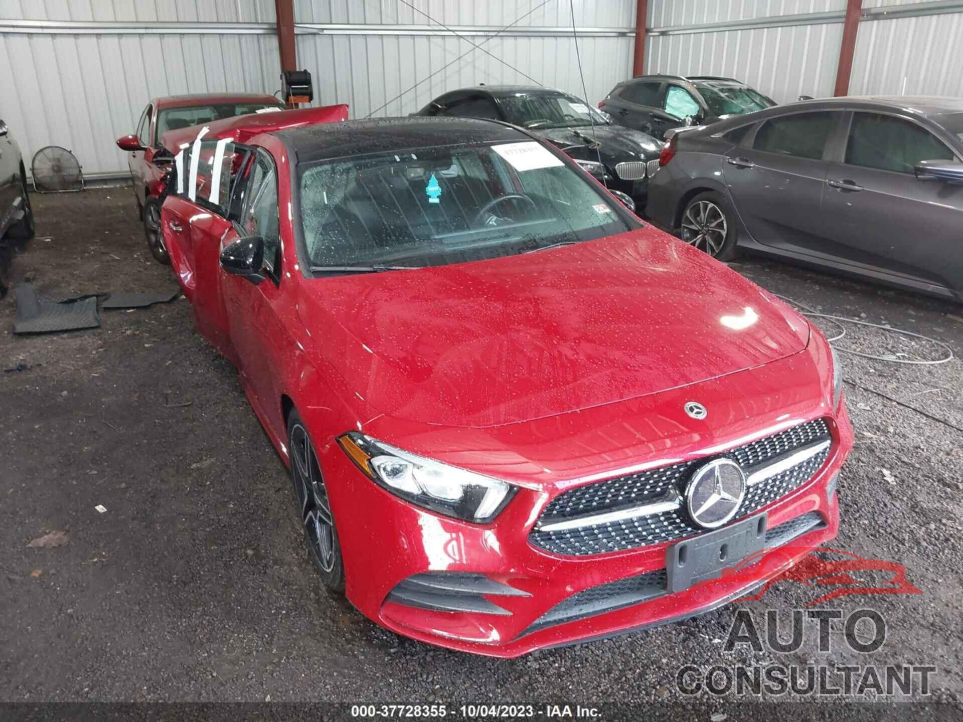 MERCEDES-BENZ A 220 2022 - W1K3G4EB2NJ339201