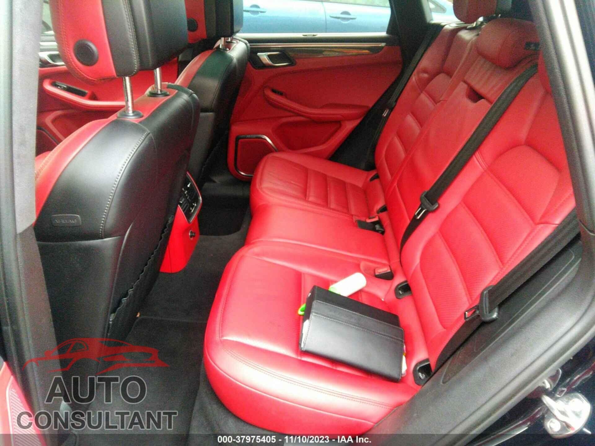 PORSCHE MACAN 2015 - WP1AF2A56FLB90594
