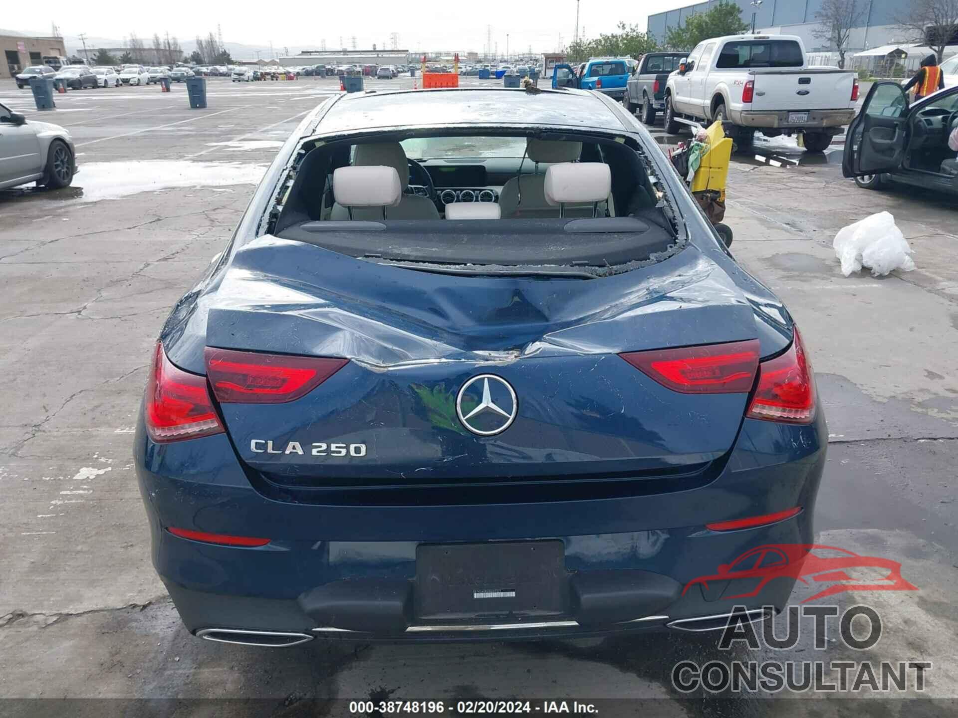 MERCEDES-BENZ CLA 250 COUPE 2022 - W1K5J4GB2NN249529